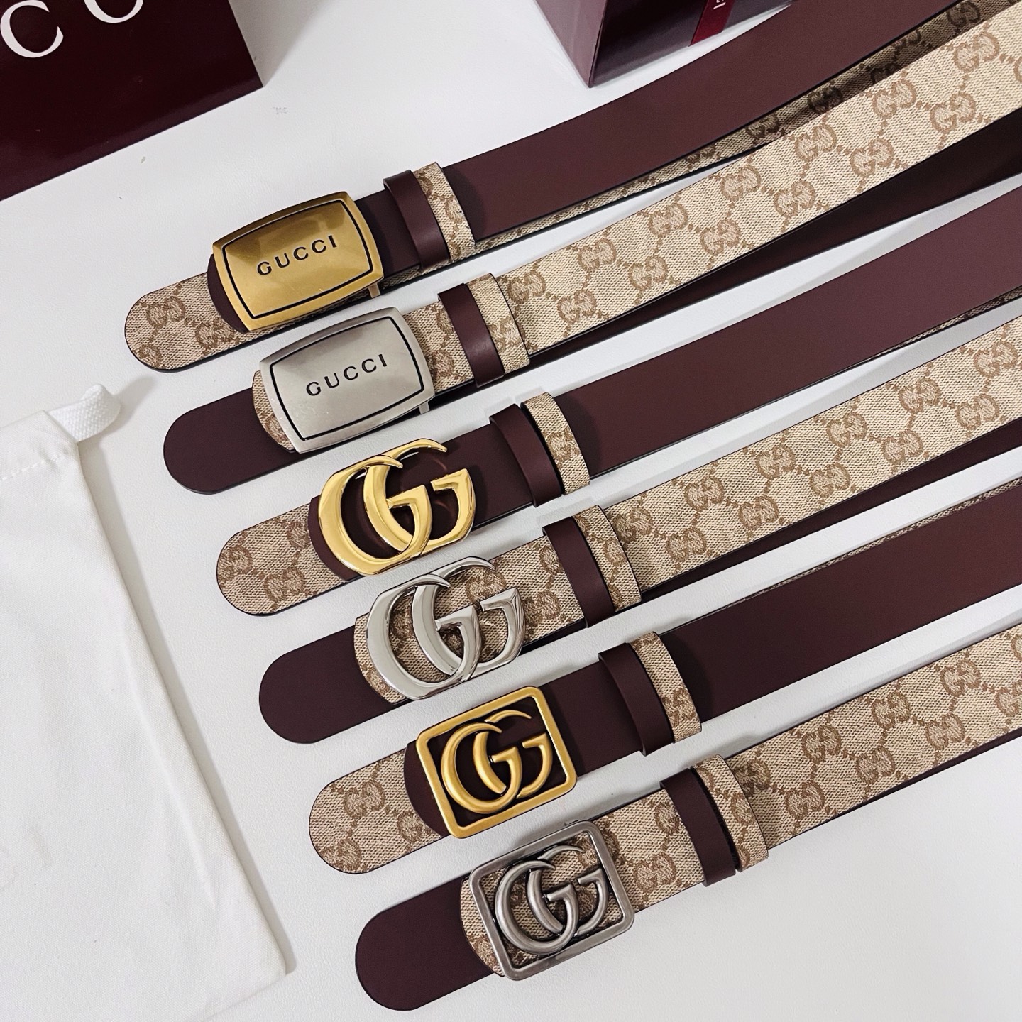 新款 Generation Gucci 深入探索品牌的典藏元素，将不同世代的设计融合成一种美学叙事。男士