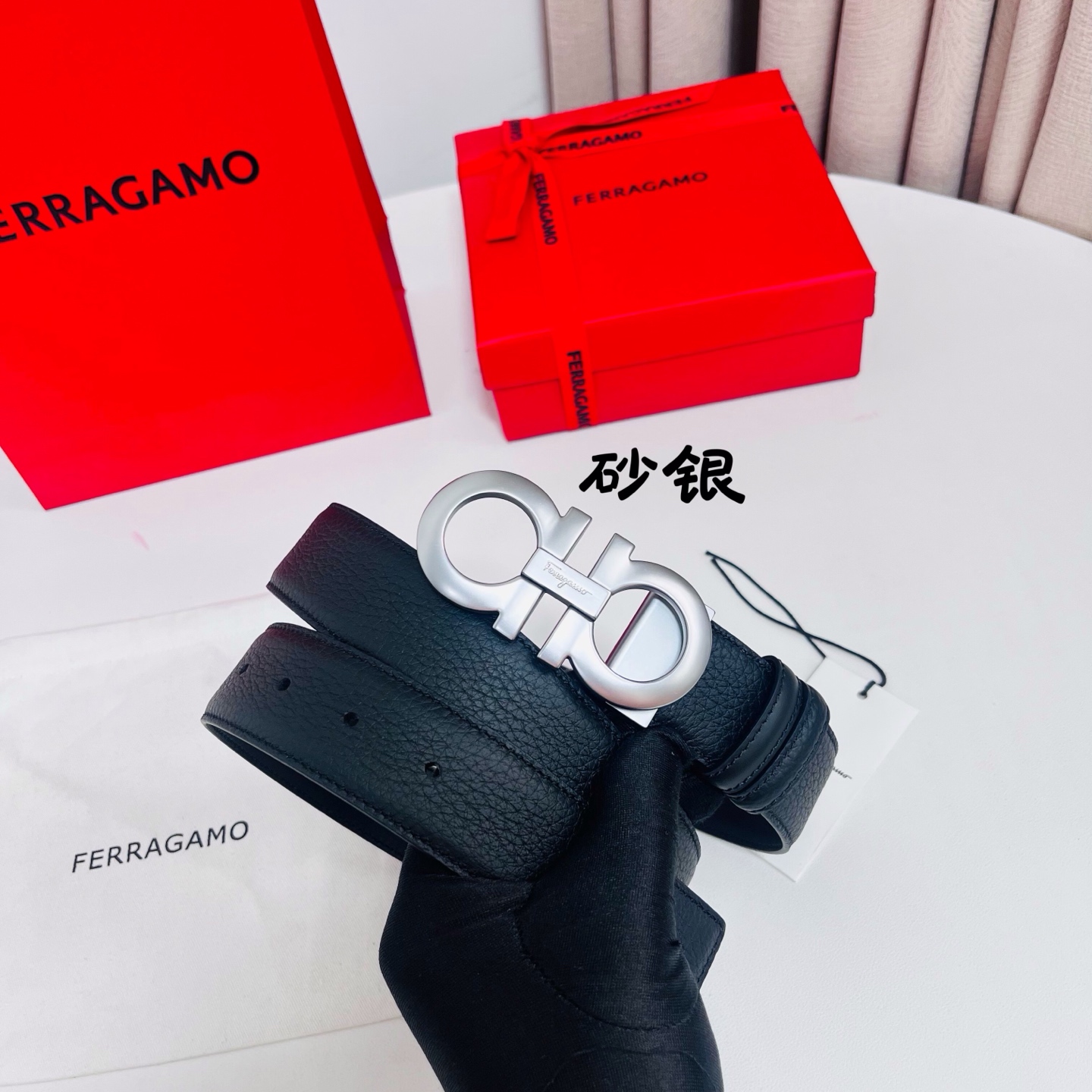 Ferragamo，菲拉格慕 ，宽度3.5cm 高级定制款男士皮带 荔枝皮底双面进口牛皮 可双面使用 自行选择搭配 真材