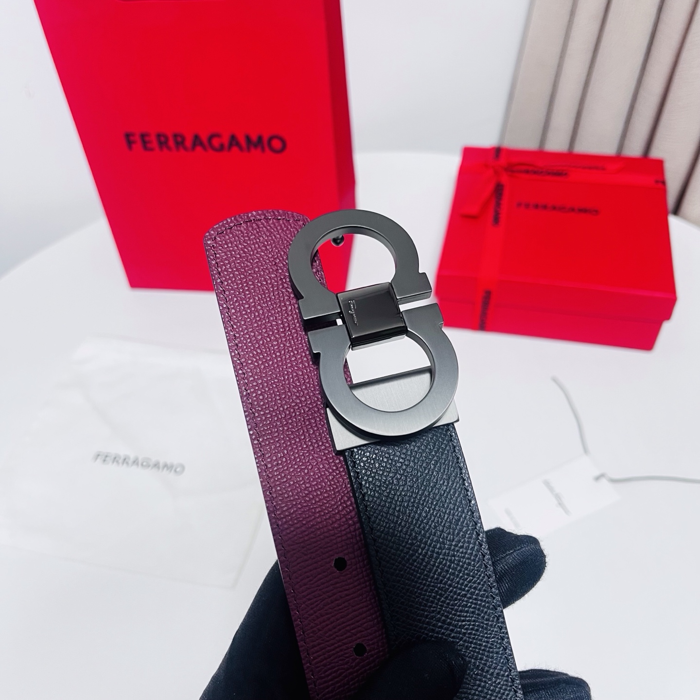 Ferragamo，菲拉格慕 ，宽度3.5cm 高级定制款男士皮带 双面进口牛皮 可双面使用 自行选择搭配 真材实料 很