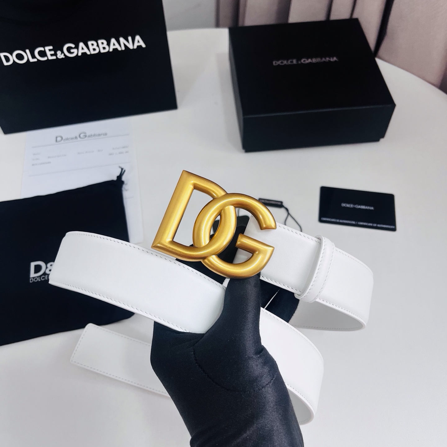 Dolce&Gabbana 新款 电镀金属徽标搭扣•搭扣下方设有点扣• 无镍搭扣与配件• 意大利制造 4.0cm