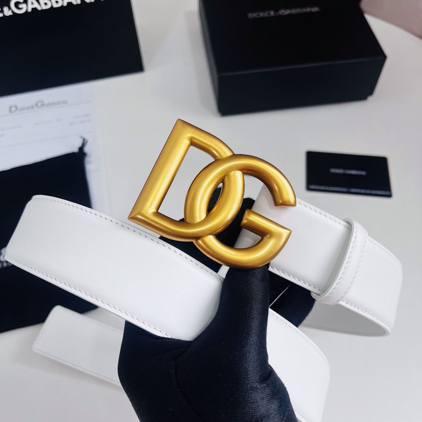 Dolce&Gabbana 新款 电镀金属徽标搭扣•搭扣下方设有点扣• 无镍搭扣与配件• 意大利制造 4.0cm