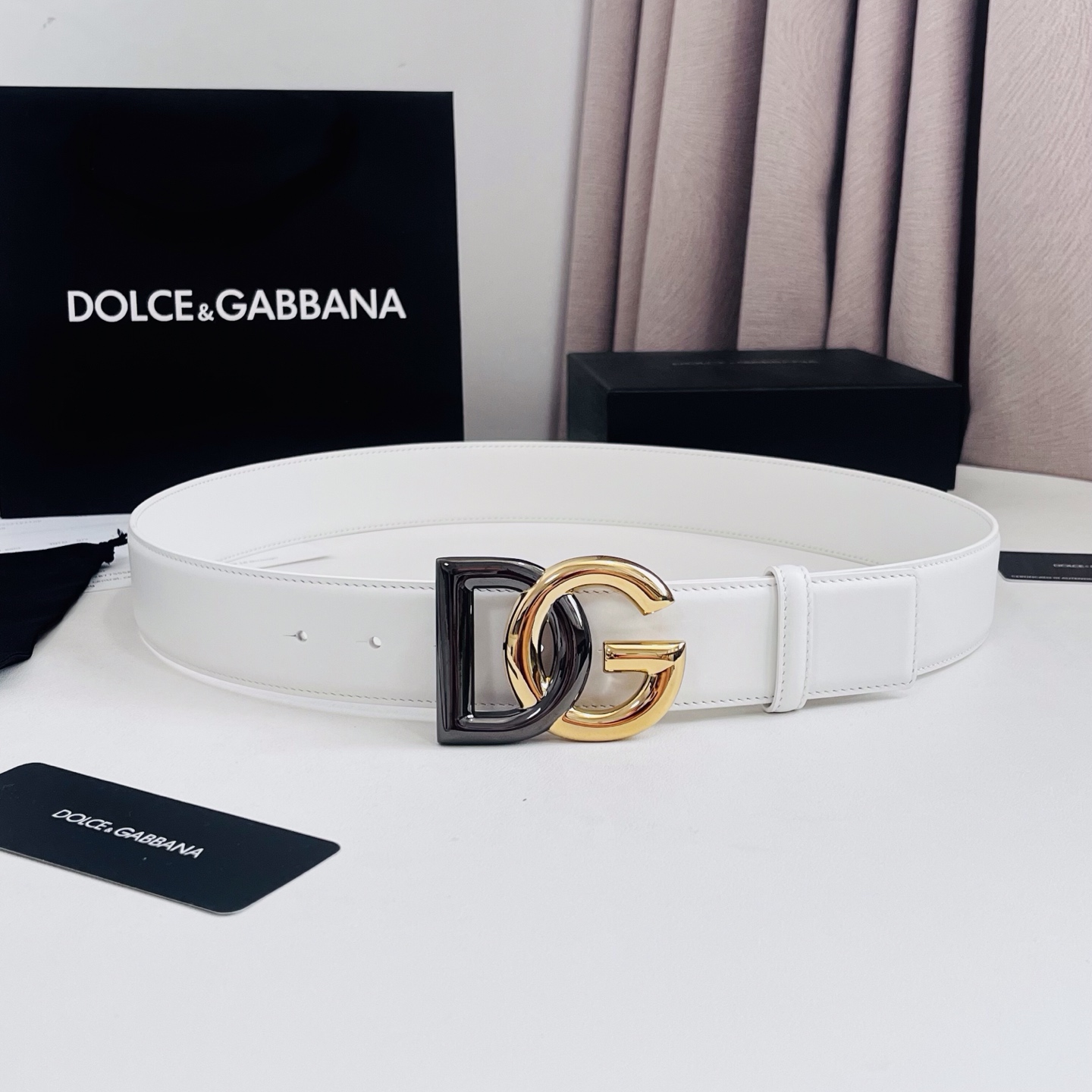 Dolce&Gabbana 新款 电镀金属徽标搭扣•搭扣下方设有点扣• 无镍搭扣与配件• 意大利制造 4.0cm