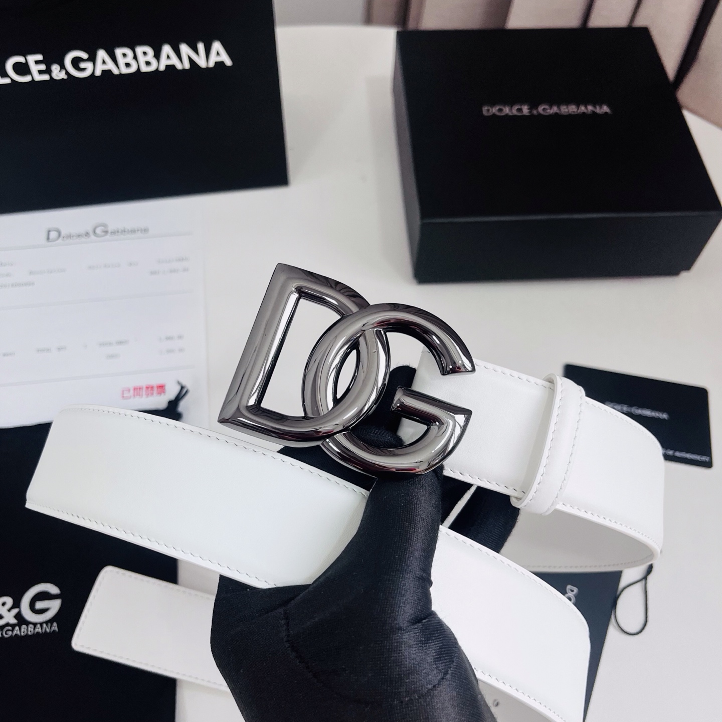 Dolce&Gabbana 新款 电镀金属徽标搭扣•搭扣下方设有点扣• 无镍搭扣与配件• 意大利制造 4.0cm