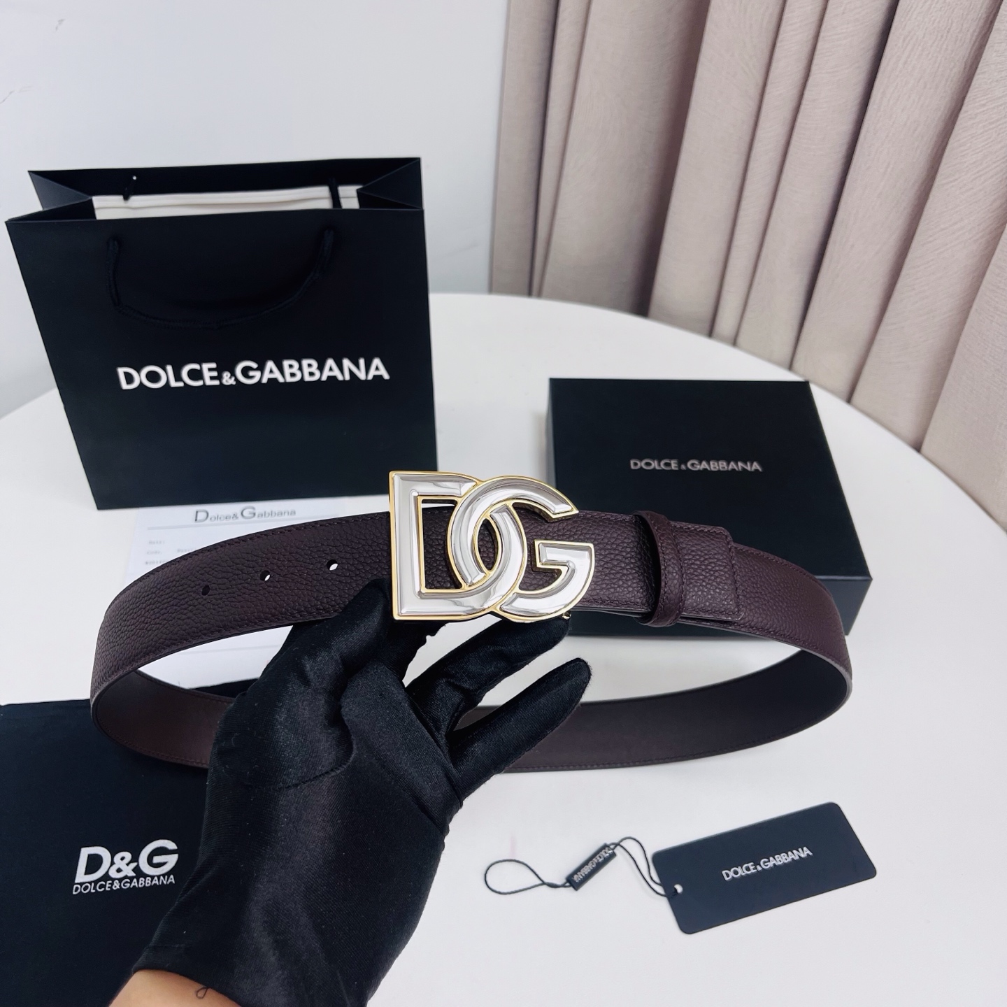 Dolce&Gabbana 新款 荔枝纹双色，电镀金属徽标搭扣•搭扣下方设有点扣• 无镍搭扣与配件• 意大利制造 4.0