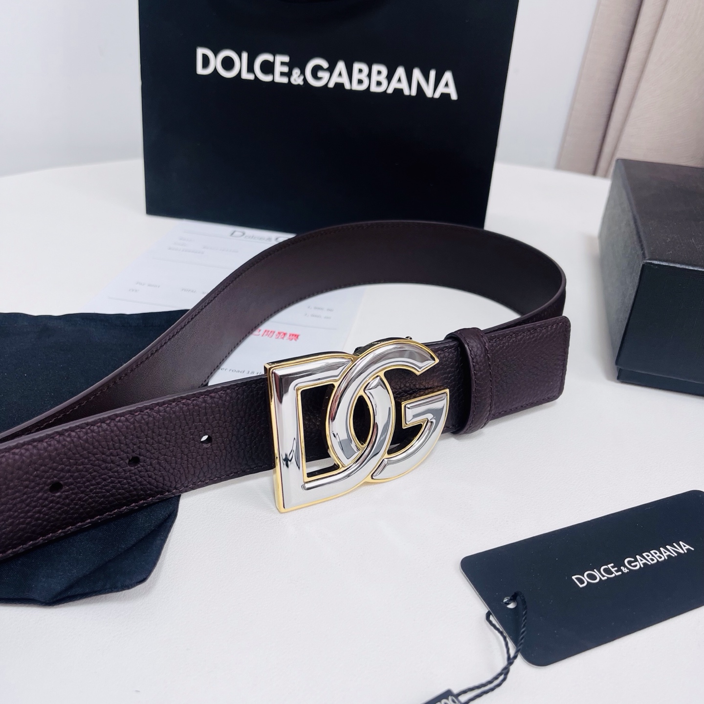 Dolce&Gabbana 新款 荔枝纹双色，电镀金属徽标搭扣•搭扣下方设有点扣• 无镍搭扣与配件• 意大利制造 4.0