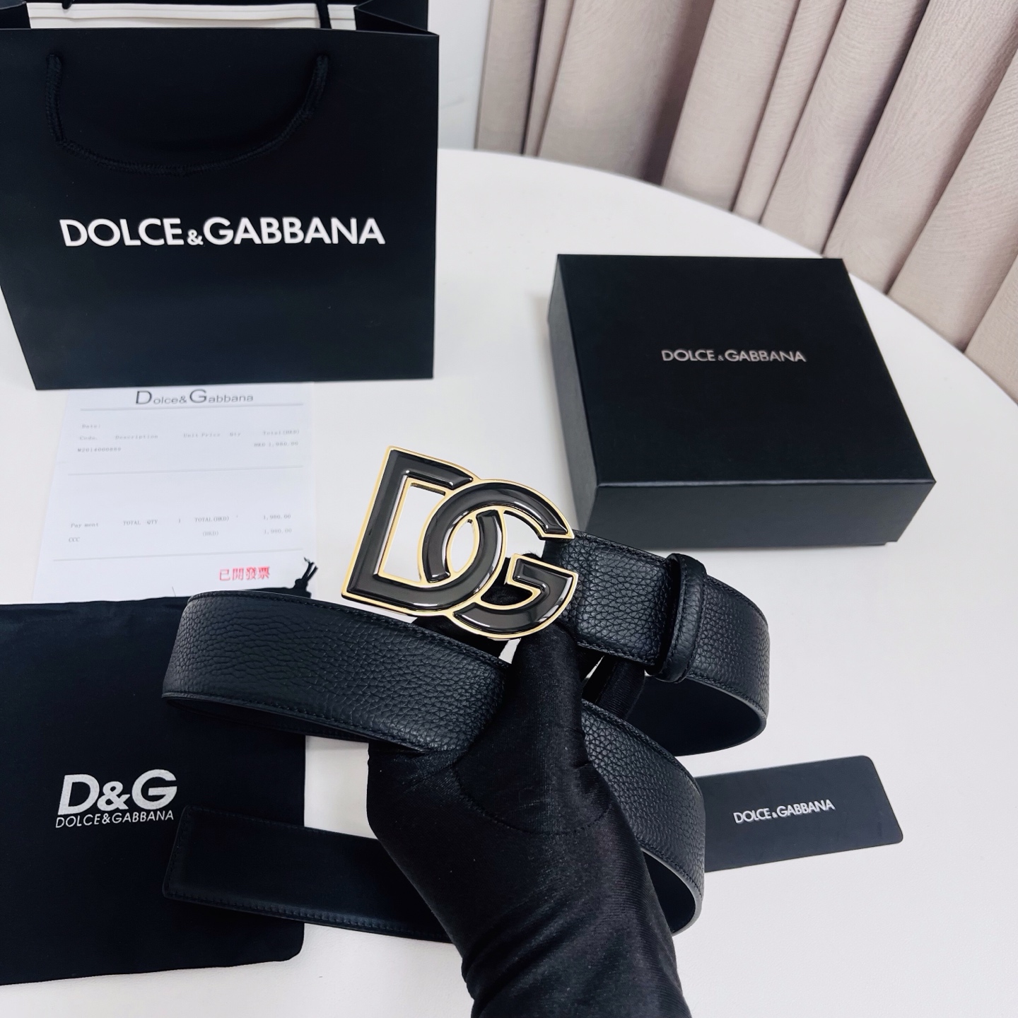 Dolce&Gabbana 新款 荔枝纹双色,电镀金属徽标搭扣•搭扣下方设有点扣• 无镍搭扣与配件• 意大利制造 4.0 Dolce&Gabbana 新款 荔枝纹双色,电镀金属徽标搭扣•搭扣下方设有点扣• 无镍搭扣与配件• 意大利制造 4.0