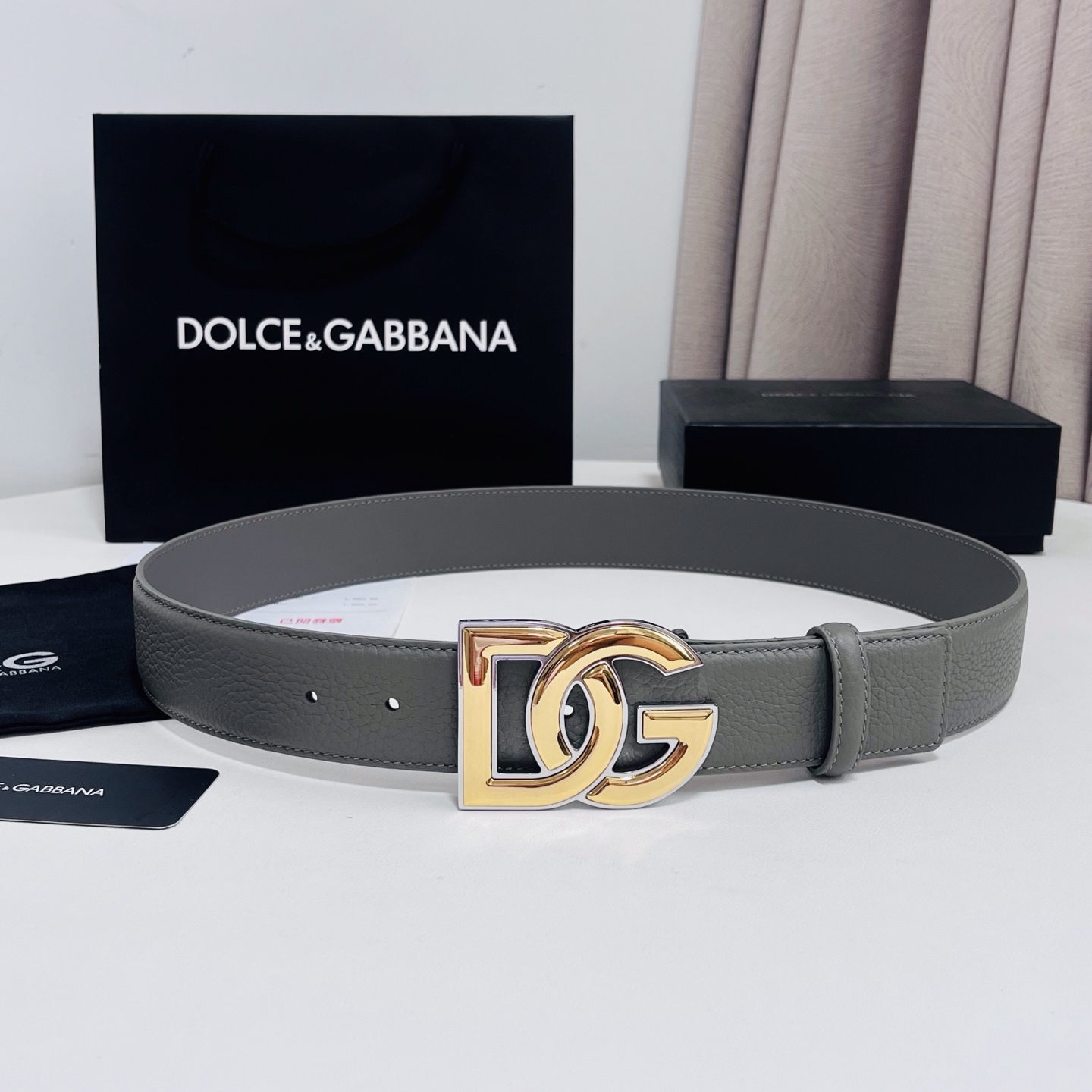 Dolce&Gabbana 新款 荔枝纹双色，电镀金属徽标搭扣•搭扣下方设有点扣• 无镍搭扣与配件• 意大利制造 4.0