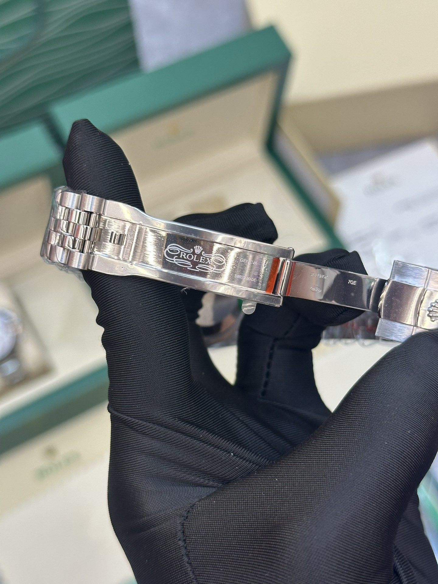 “Rolex Journal: Exclusive 36mm Automatic Meter, Model M126234-0017” - 图片 8