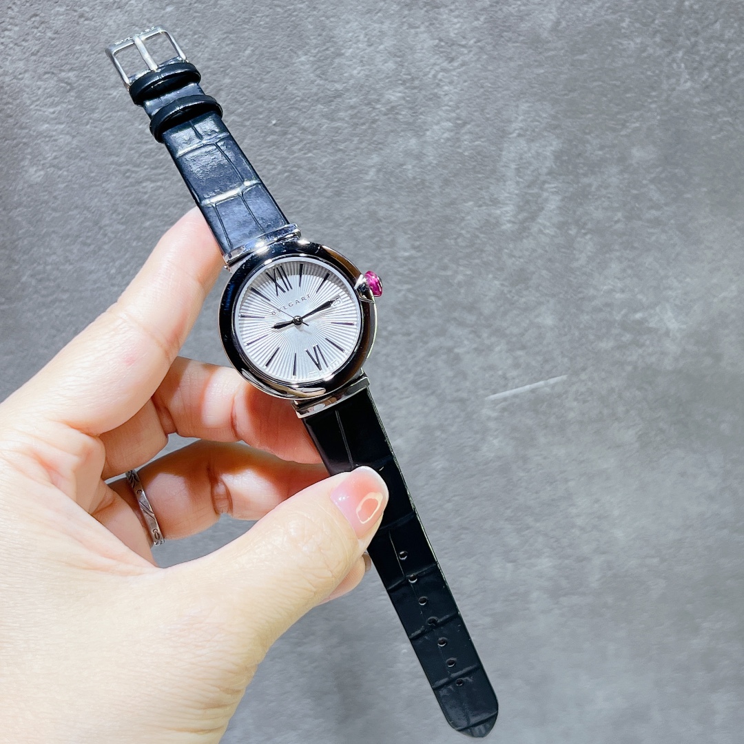 Bvlgari LVCEA polished steel case, black bezel, white dial, red leather strap 33mm Women's Quartz