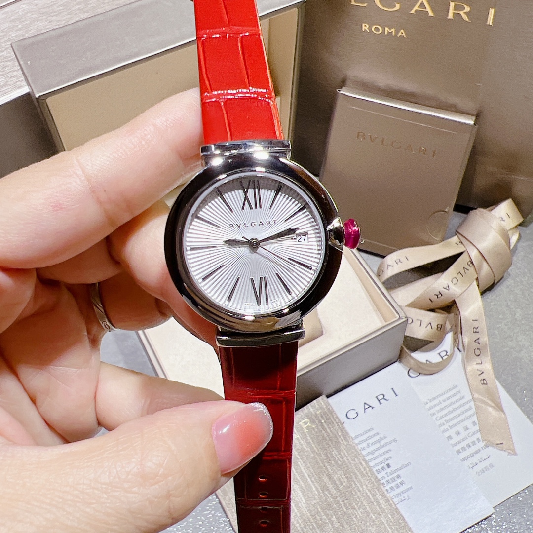 Bvlgari LVCEA polished steel case, black bezel, white dial, red leather strap 33mm Women's Quartz
