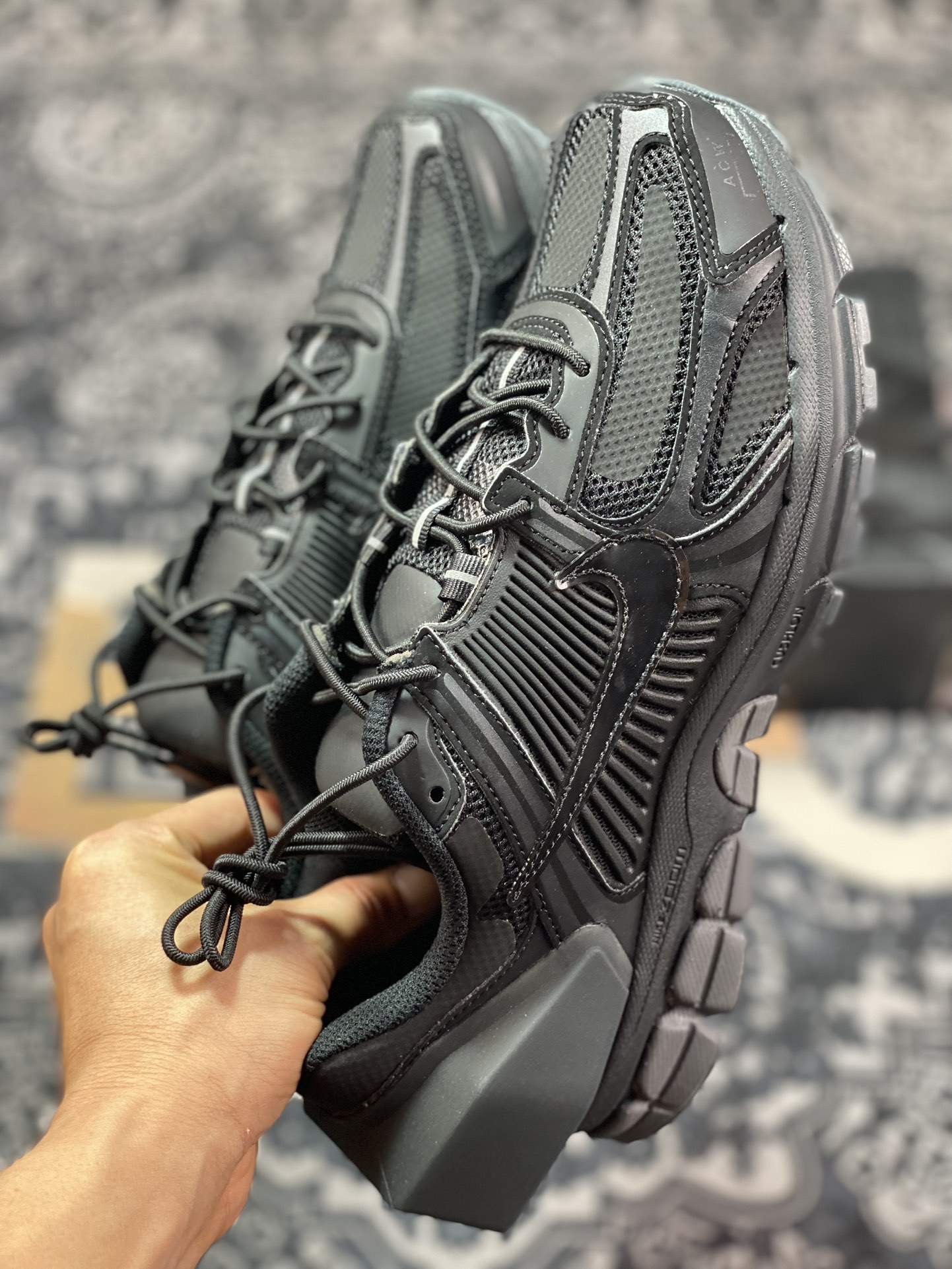 Nike Zoom Vomero 5”All Black”佛莫罗5代系列经典复古休闲运动慢跑鞋“黑武士框架3M”AT3152-001