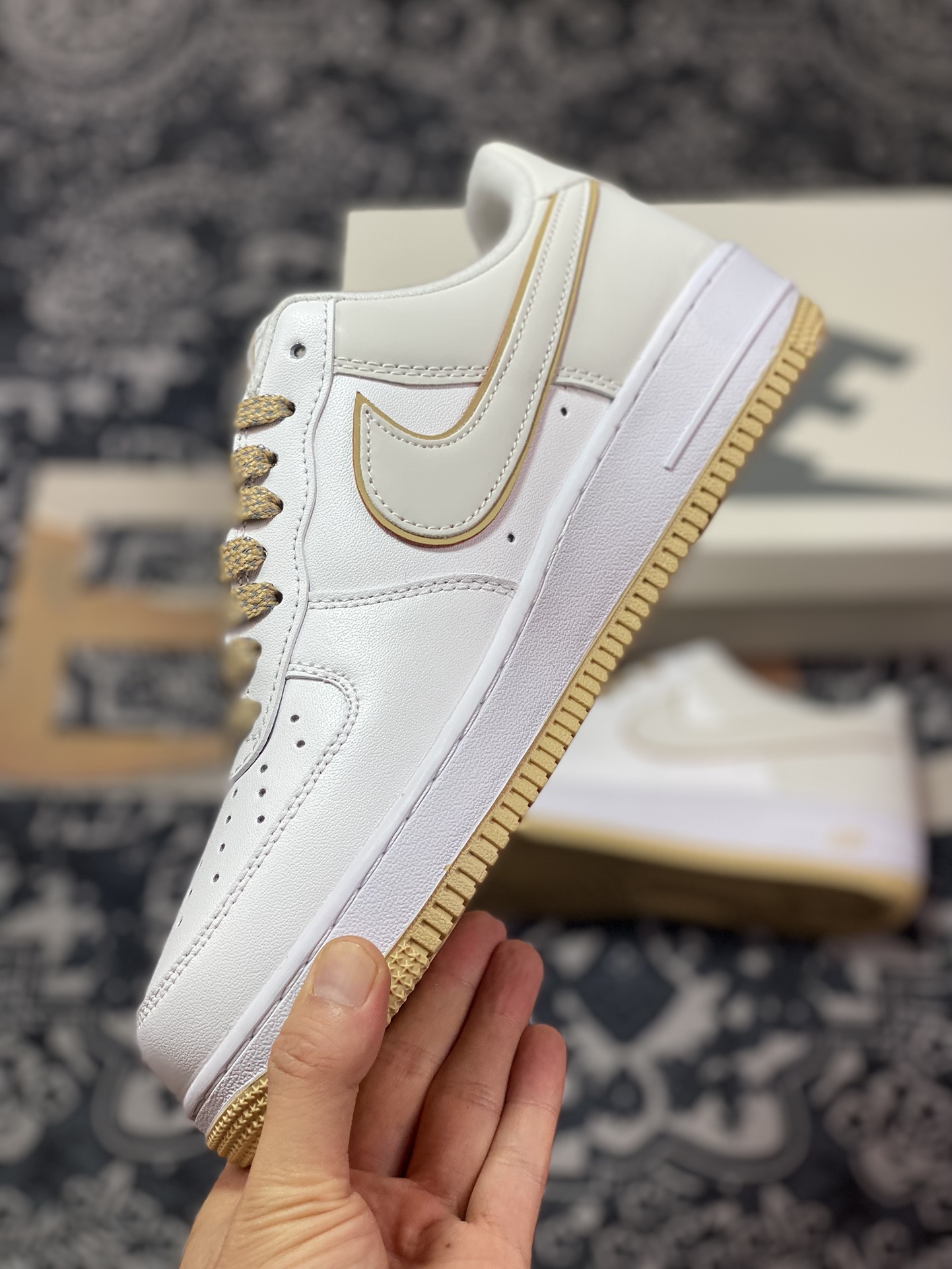 Nike Air Force 1'07 Low ”White/Khaki/Reflection Mini Swoosh” Air Force One Sneakers ”Leather White Khaki Yellow Small Swoosh Reflection” YZ8115-004