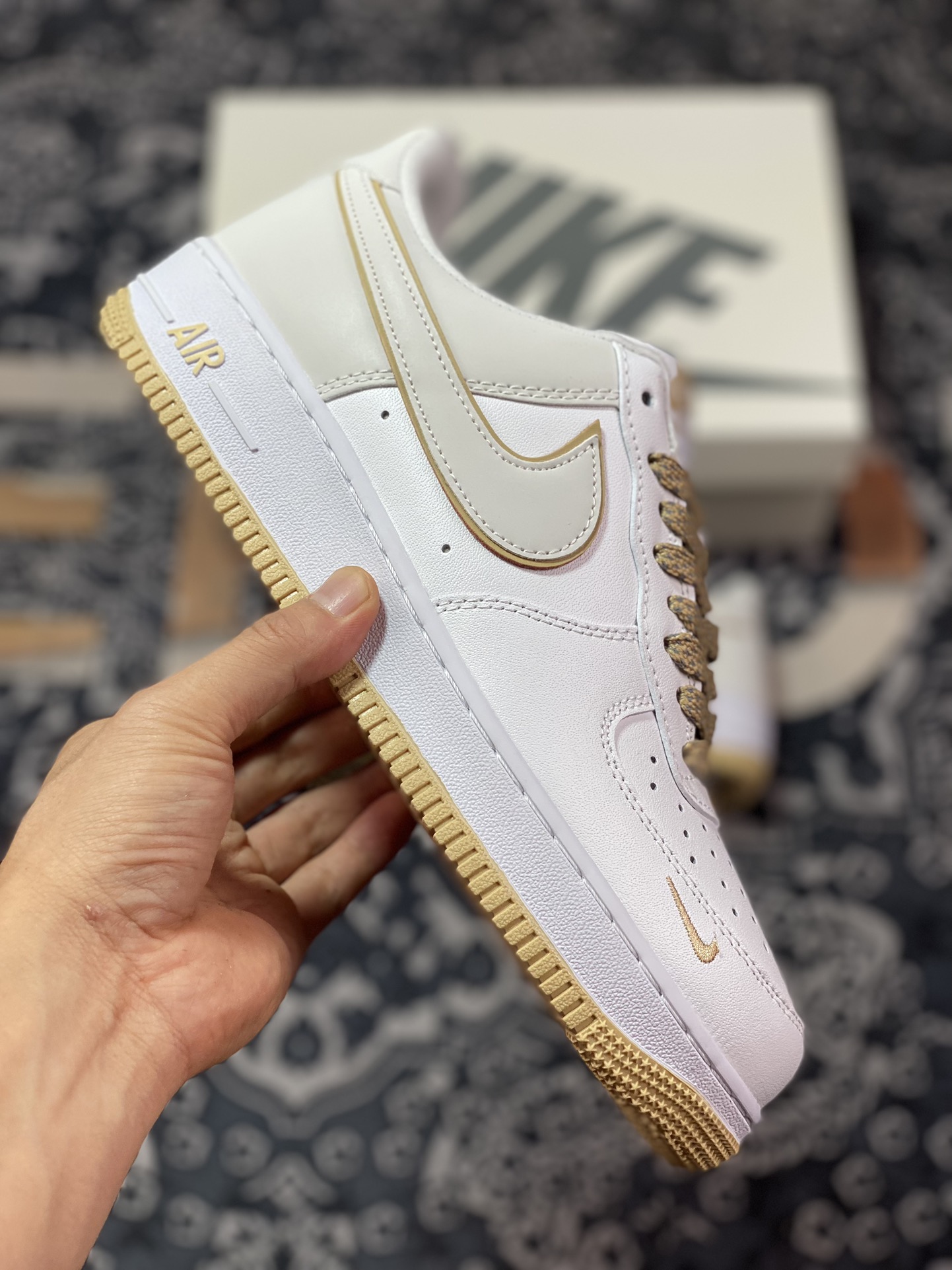 Nike Air Force 1'07 Low ”White/Khaki/Reflection Mini Swoosh” Air Force One Sneakers ”Leather White Khaki Yellow Small Swoosh Reflection” YZ8115-004