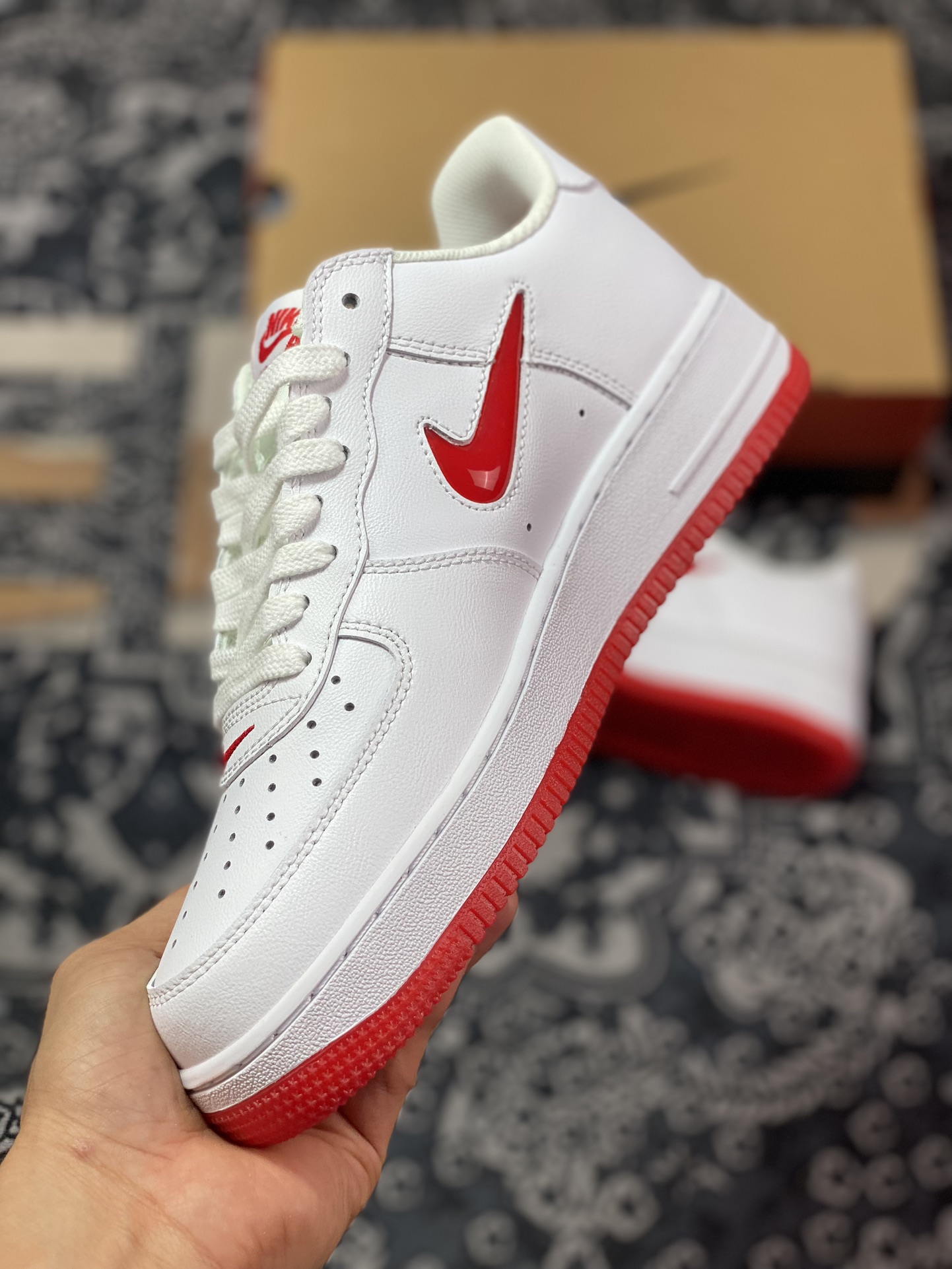 Air Force 1 '07 Low White Red Jelly Hook FN5924-101