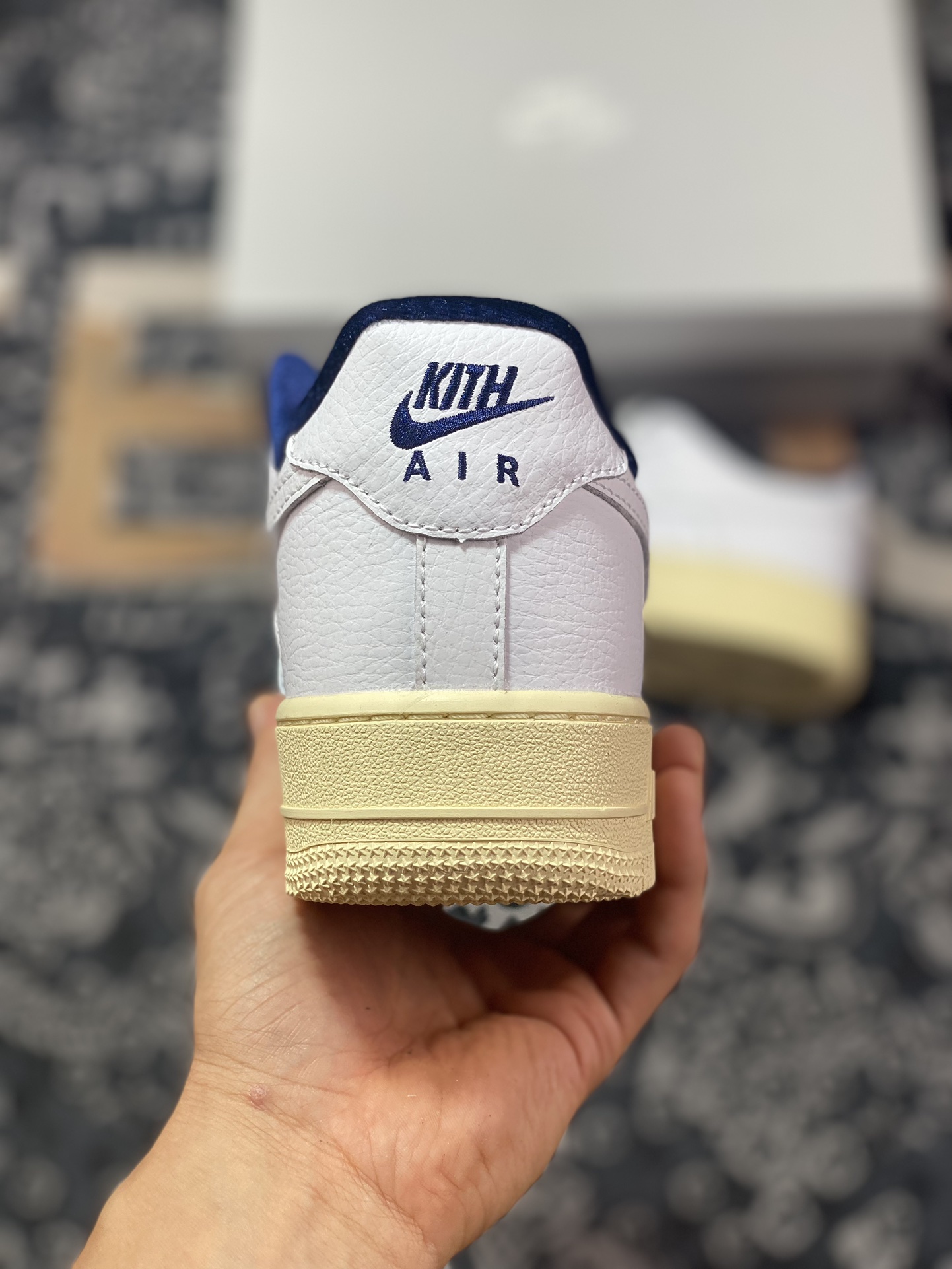 Kith x Nike Air Force 1 '07 Low”France” 空军一号低帮经典板鞋“白蓝红法兰西拼接小钩”CZ7927-100