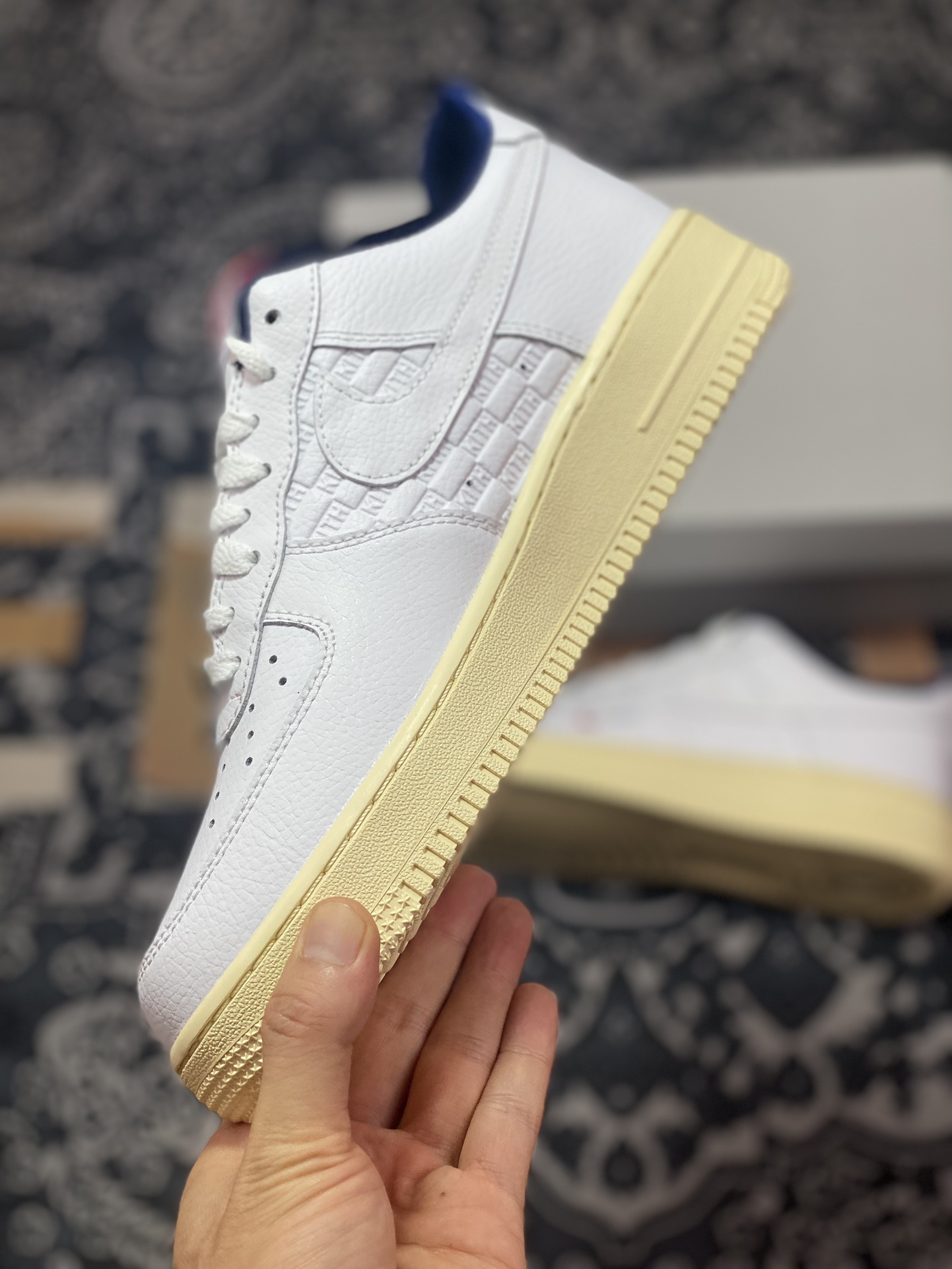 Kith x Nike Air Force 1 '07 Low”France” 空军一号低帮经典板鞋“白蓝红法兰西拼接小钩”CZ7927-100