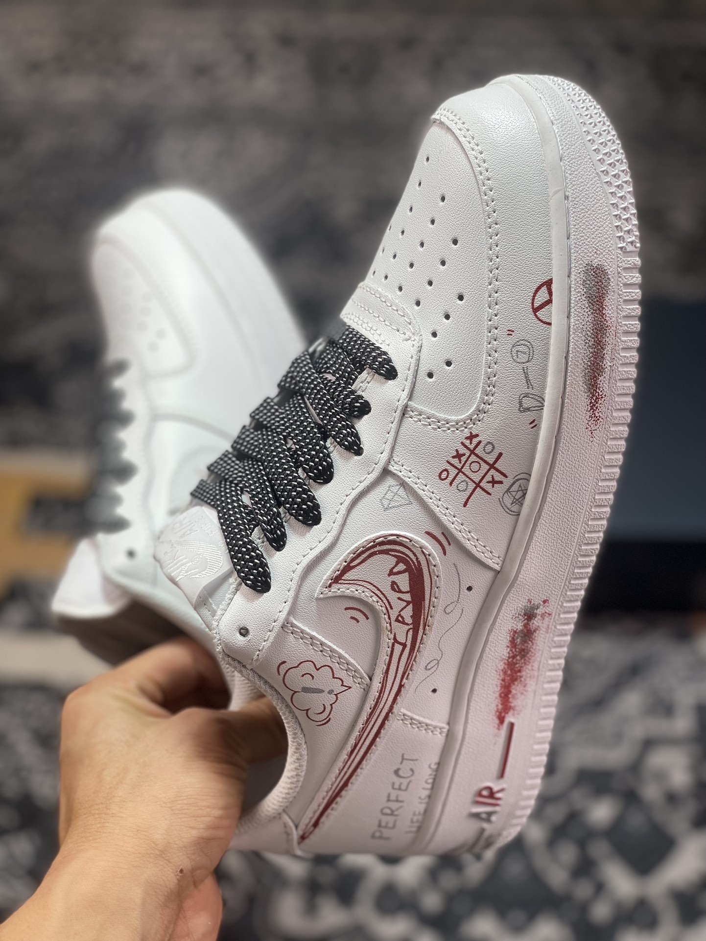 Air Force 1 '07 Low 白红涂鸦 AM0703-123