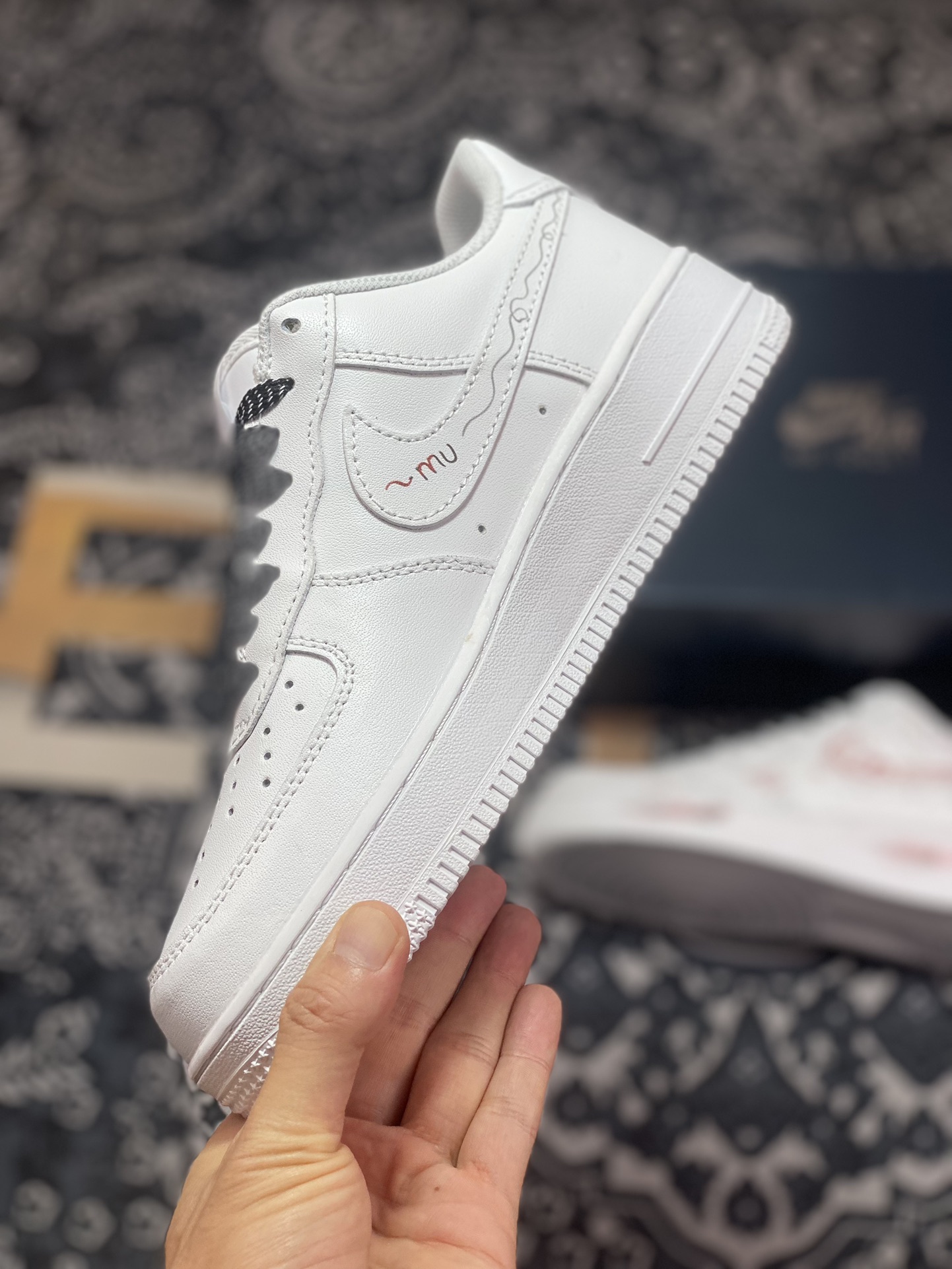 Air Force 1 '07 Low 白红涂鸦 AM0703-123