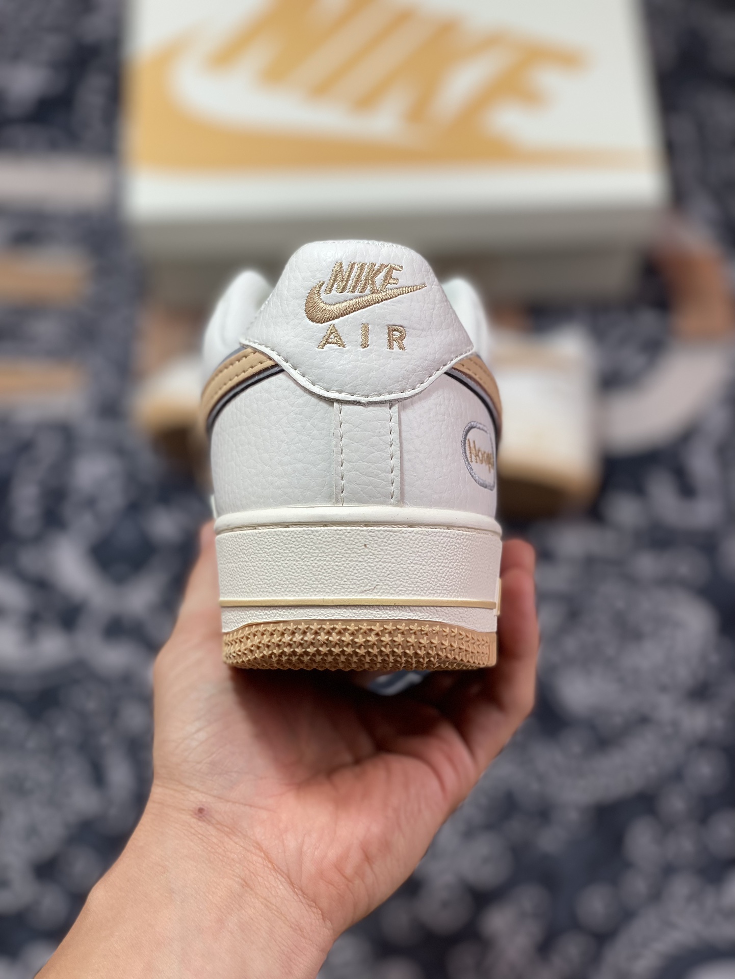 Nike Air Force 1'07 Low EMB”Beige/Brown/Hoops/Mini Swoosh”空军一号板鞋“米白浅棕Hoops刺绣小钩”HP2369-005