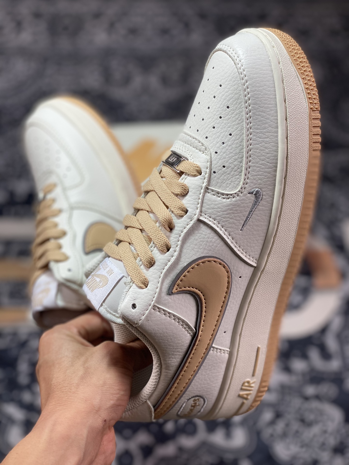 Nike Air Force 1'07 Low EMB”Beige/Brown/Hoops/Mini Swoosh”空军一号板鞋“米白浅棕Hoops刺绣小钩”HP2369-005