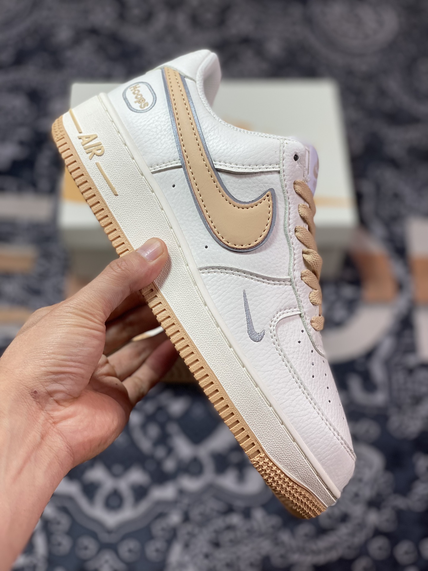 Nike Air Force 1'07 Low EMB”Beige/Brown/Hoops/Mini Swoosh”空军一号板鞋“米白浅棕Hoops刺绣小钩”HP2369-005