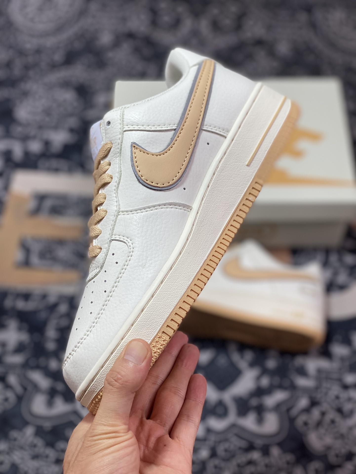 Nike Air Force 1'07 Low EMB”Beige/Brown/Hoops/Mini Swoosh”空军一号板鞋“米白浅棕Hoops刺绣小钩”HP2369-005