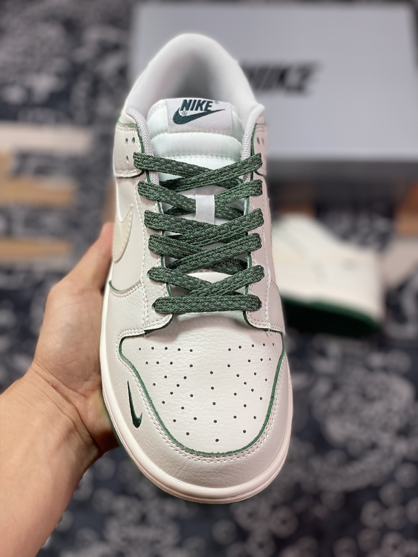 Nike By You SB Dunk Low Retro Dunk Series Low-top Sneakers 