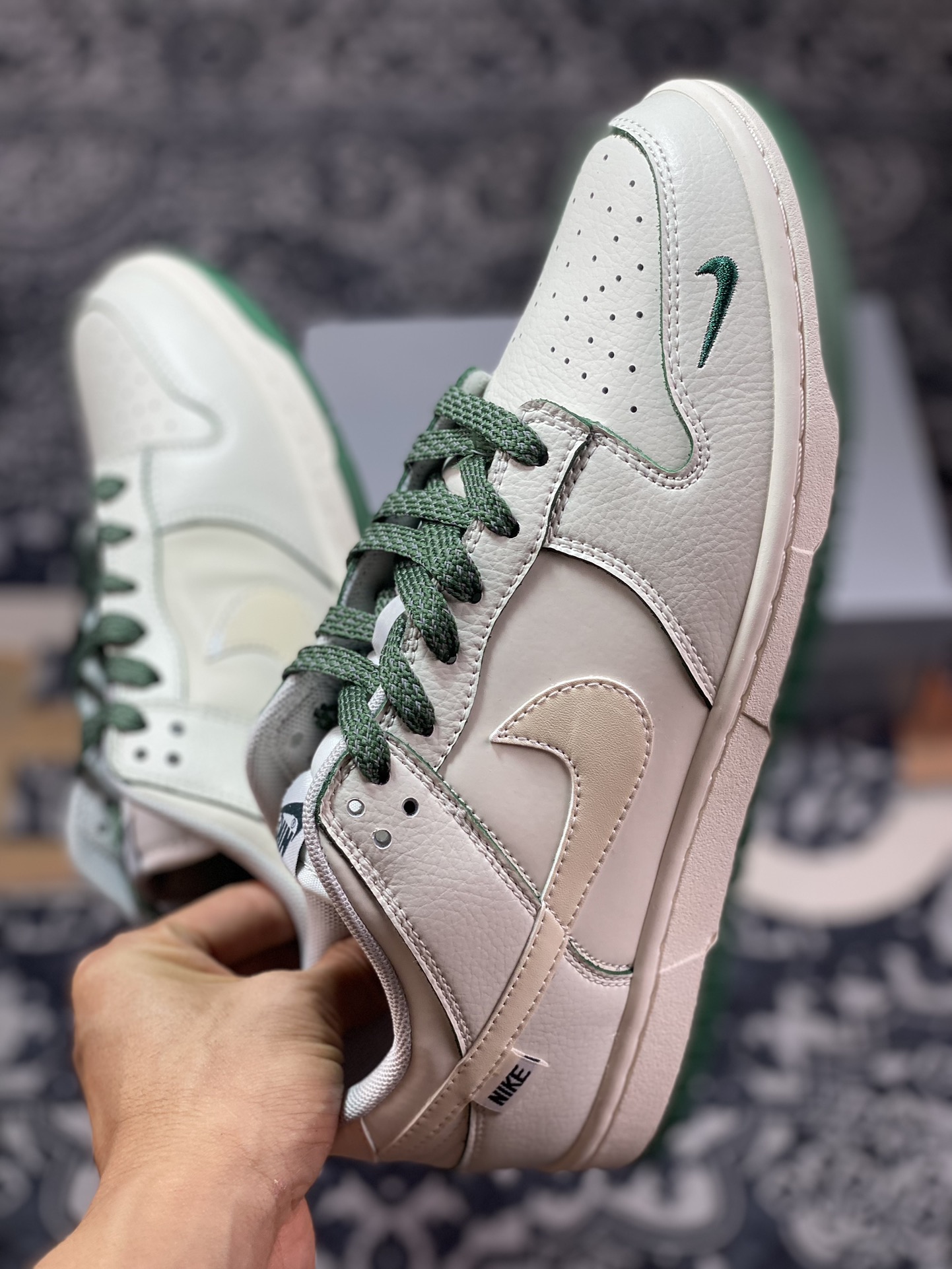 Nike By You SB Dunk Low Retro Dunk Series Low-top Sneakers 