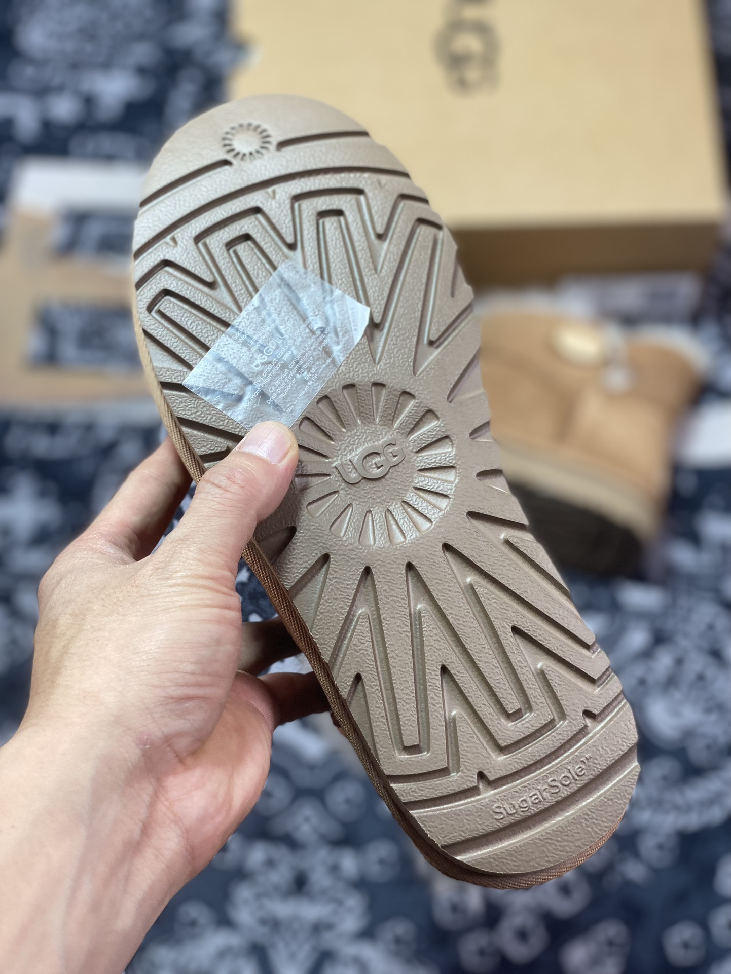 260  UGG W Mini Bailey Button II 迷你贝莉纽扣2.0系列经典女士短靴“栗子棕加绒”1016422-CHE-05