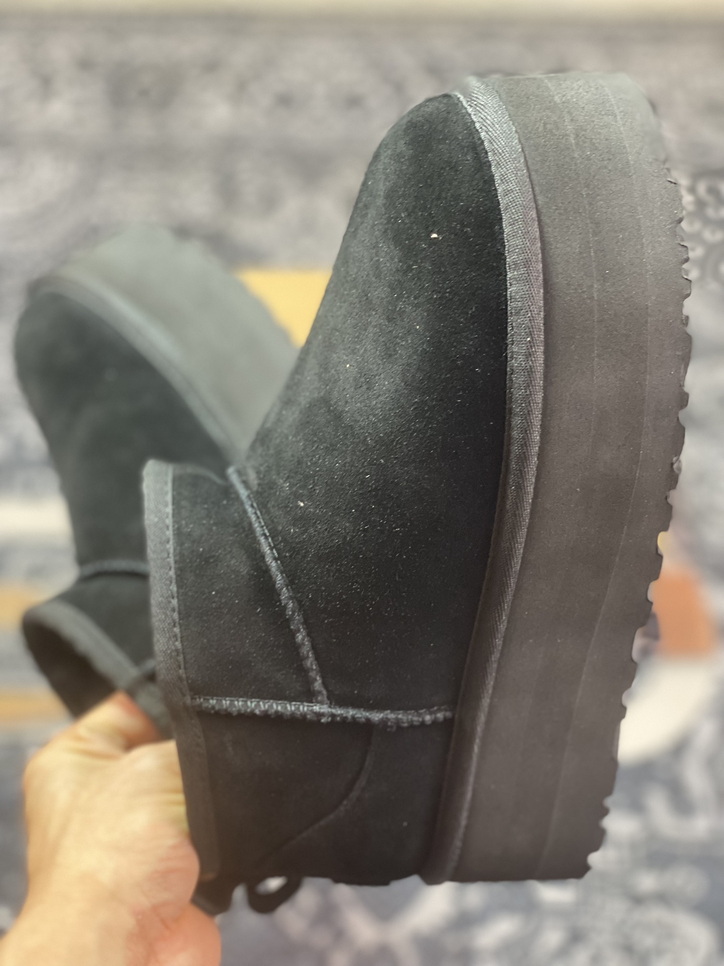 280  轻奢品牌UGG W Mini 款II 迷你系列经典女士短筒休闲百搭厚底“黑色加绒”