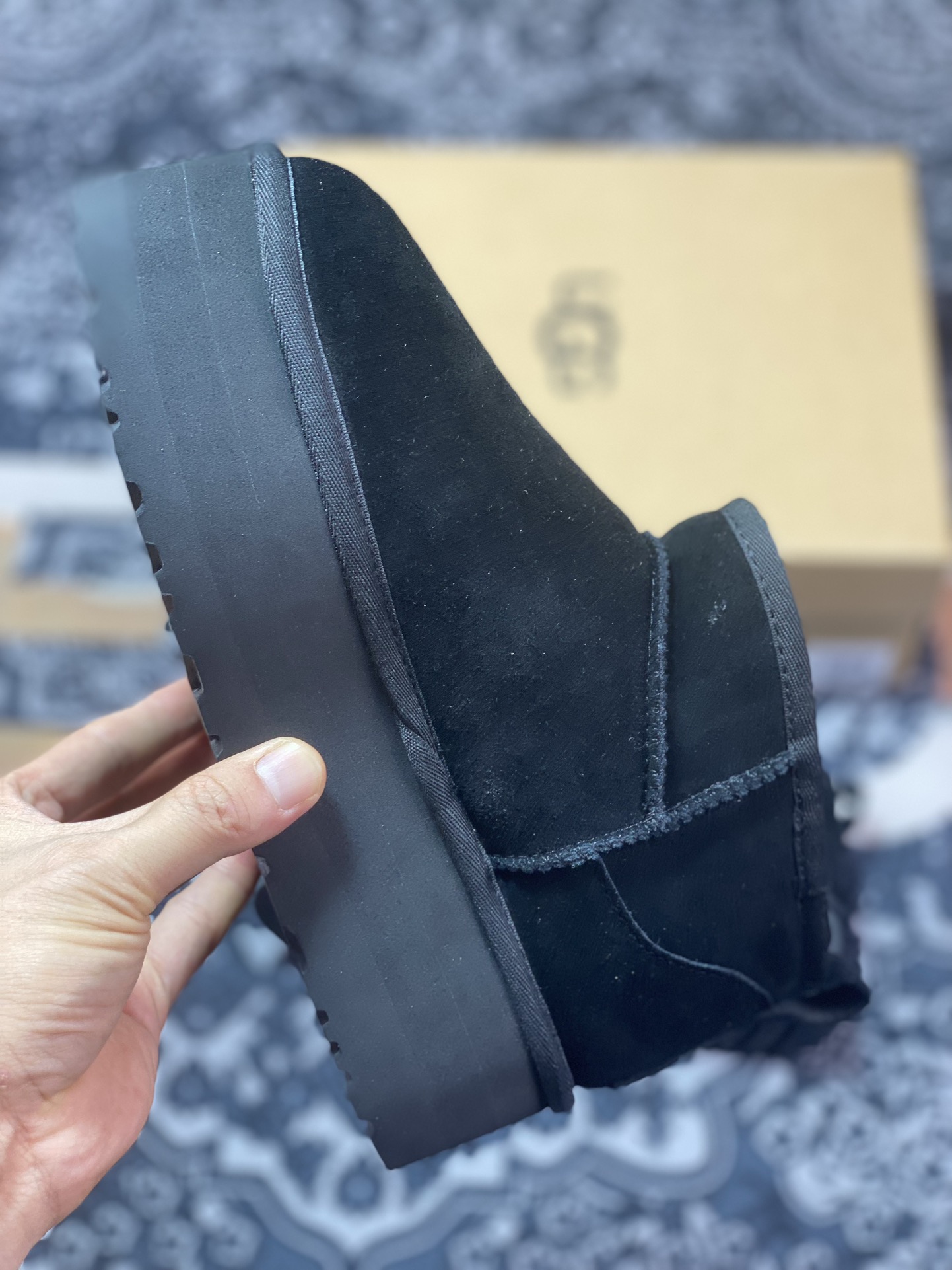 280  轻奢品牌UGG W Mini 款II 迷你系列经典女士短筒休闲百搭厚底“黑色加绒”