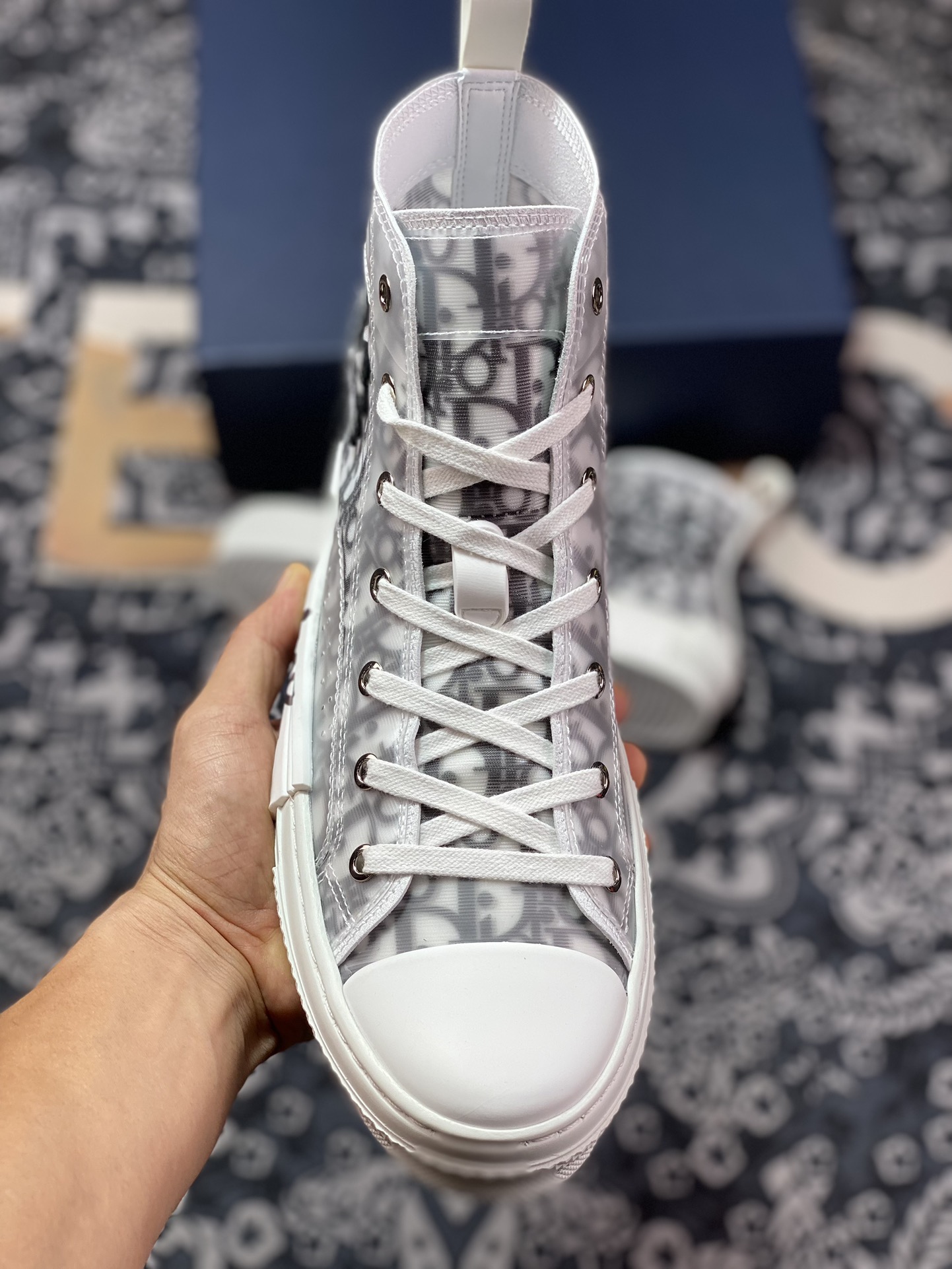 480 Dior B23 High Top Sneakers”Oblique”B23系列高帮经典板鞋“透明白黑CD重影涂鸦蜜蜂补丁”3SH118YYO_H960