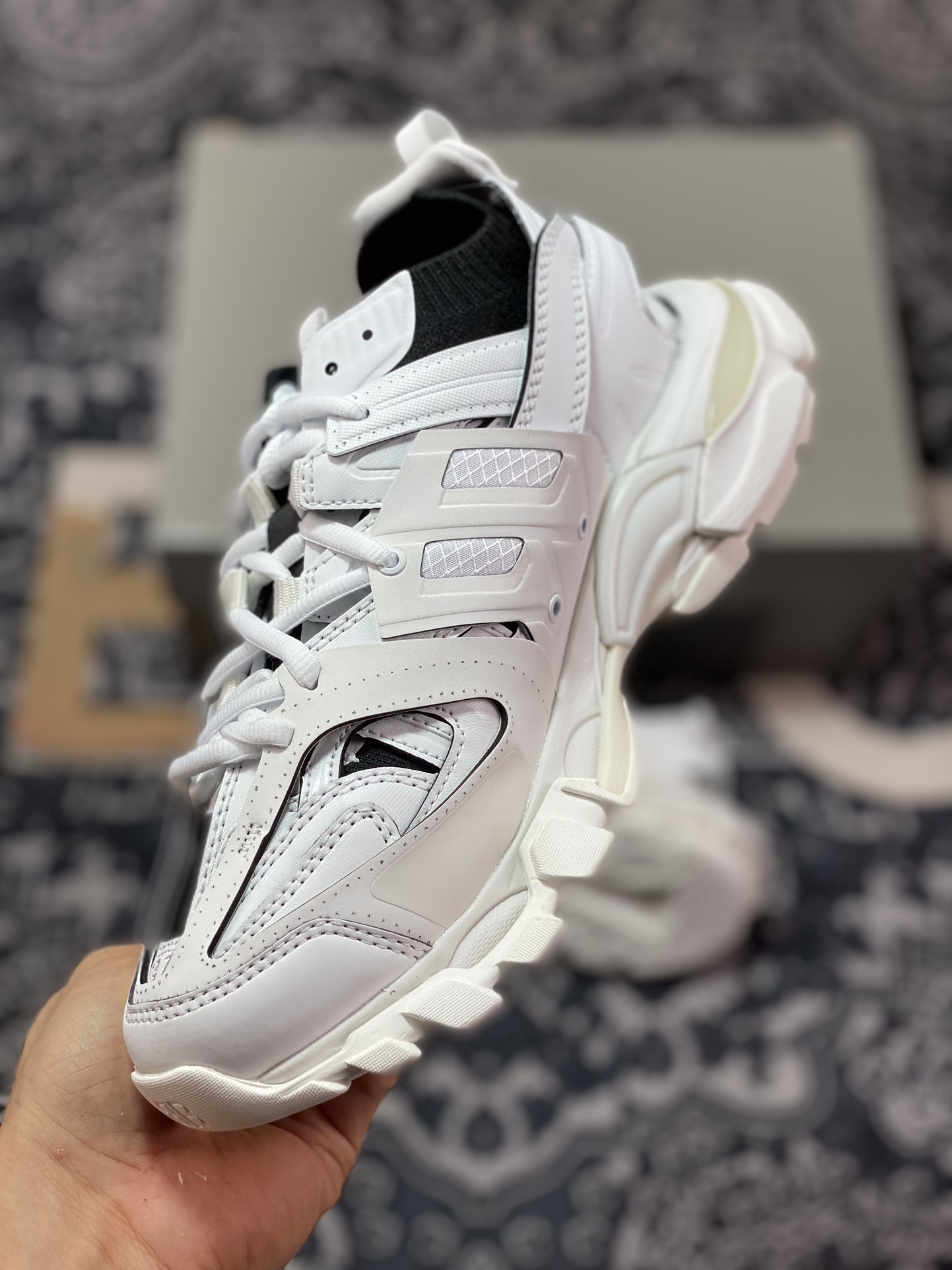 480 巴黎世家BALENCIAGA Track SOCK Trainers 3.0代针织版慢跑鞋“针织白黑LOGO”736328 W3SKC 9010