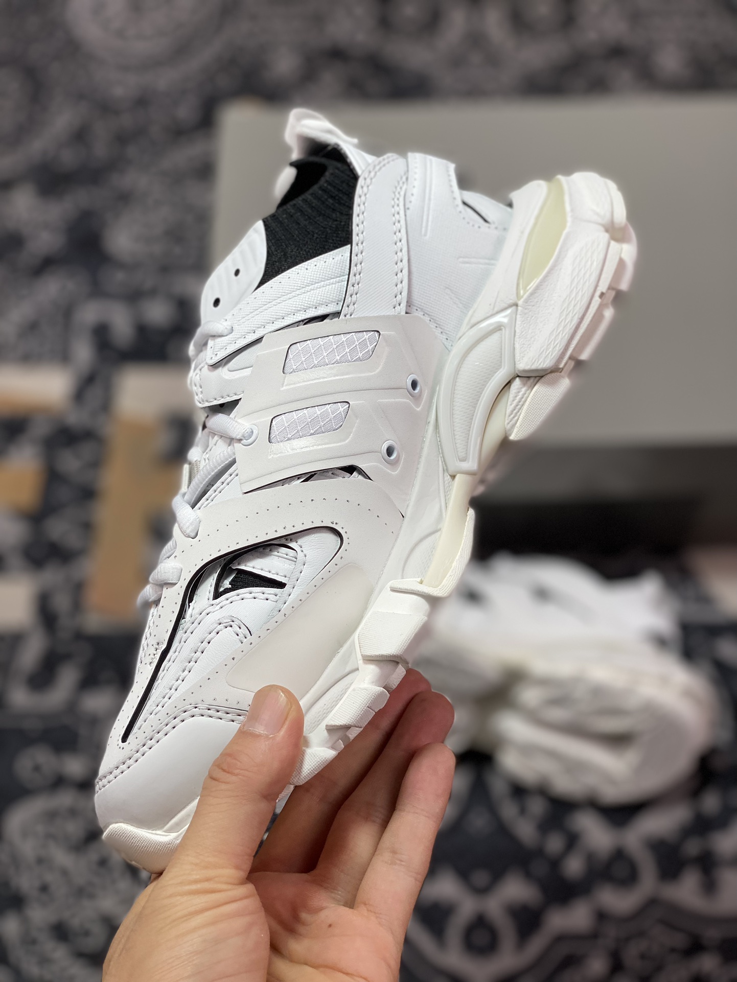 480 巴黎世家BALENCIAGA Track SOCK Trainers 3.0代针织版慢跑鞋“针织白黑LOGO”736328 W3SKC 9010