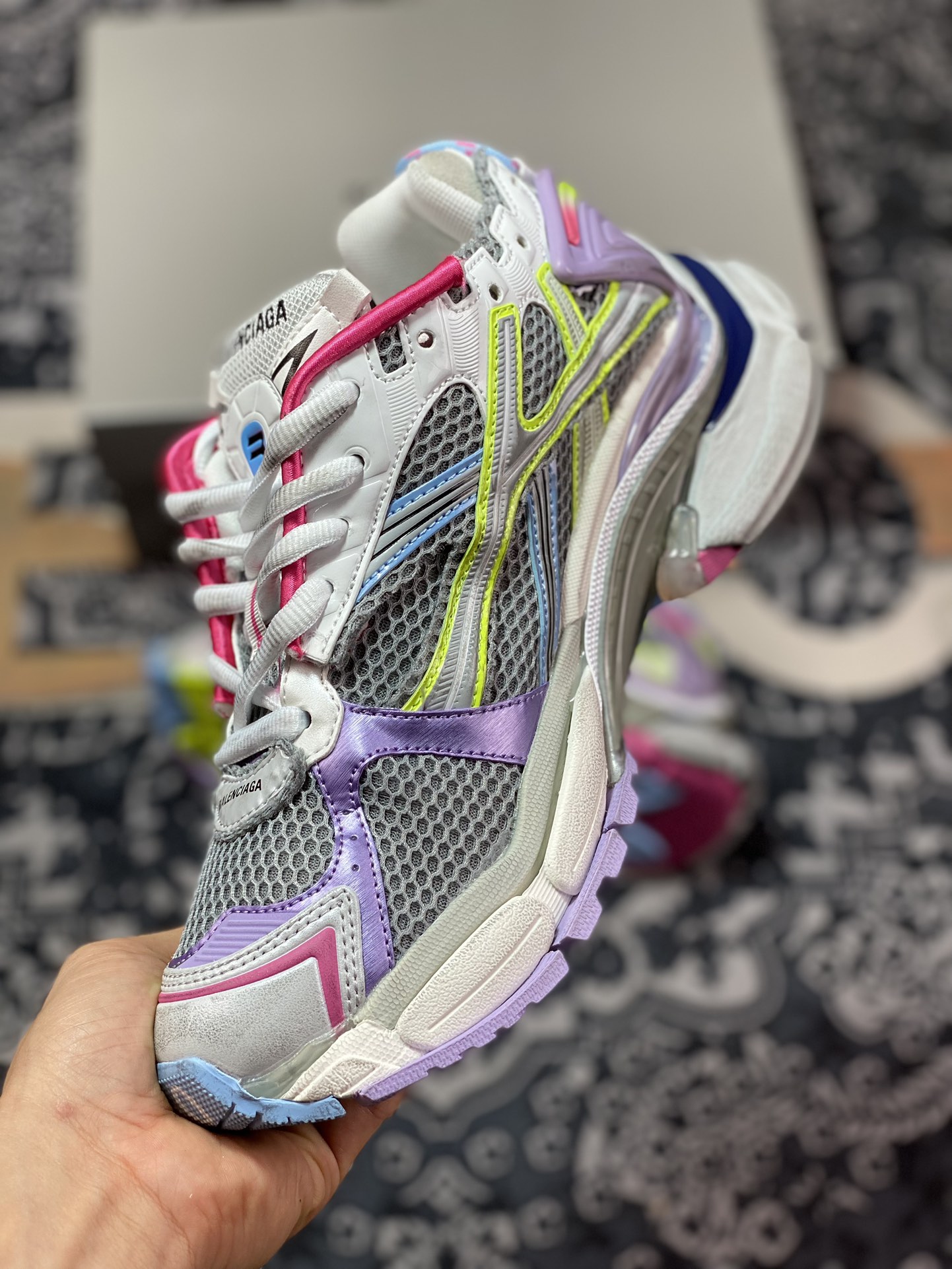 520 巴黎世家BALENCIAGA Runner Sneaker”Grey/White/Multicolo”2.0慢跑系慢跑鞋 772774 W3RNY 0361