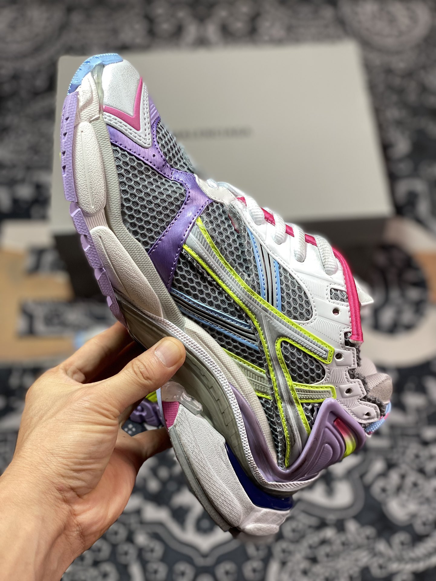 520 巴黎世家BALENCIAGA Runner Sneaker”Grey/White/Multicolo”2.0慢跑系慢跑鞋 772774 W3RNY 0361