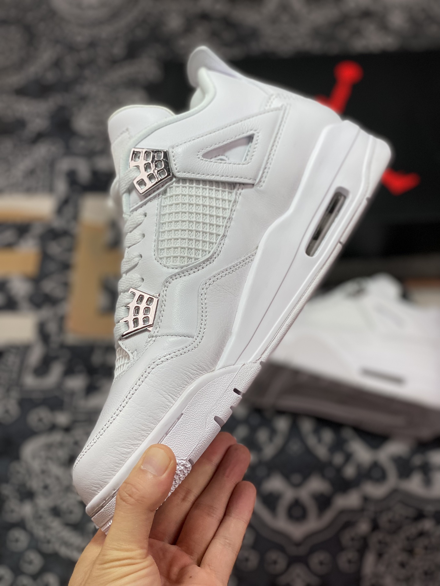 380  New 绿X 巅峰版本 全新升级 Jordan Air Jordan 4 retro pure money 银扣 纯白  308497-100