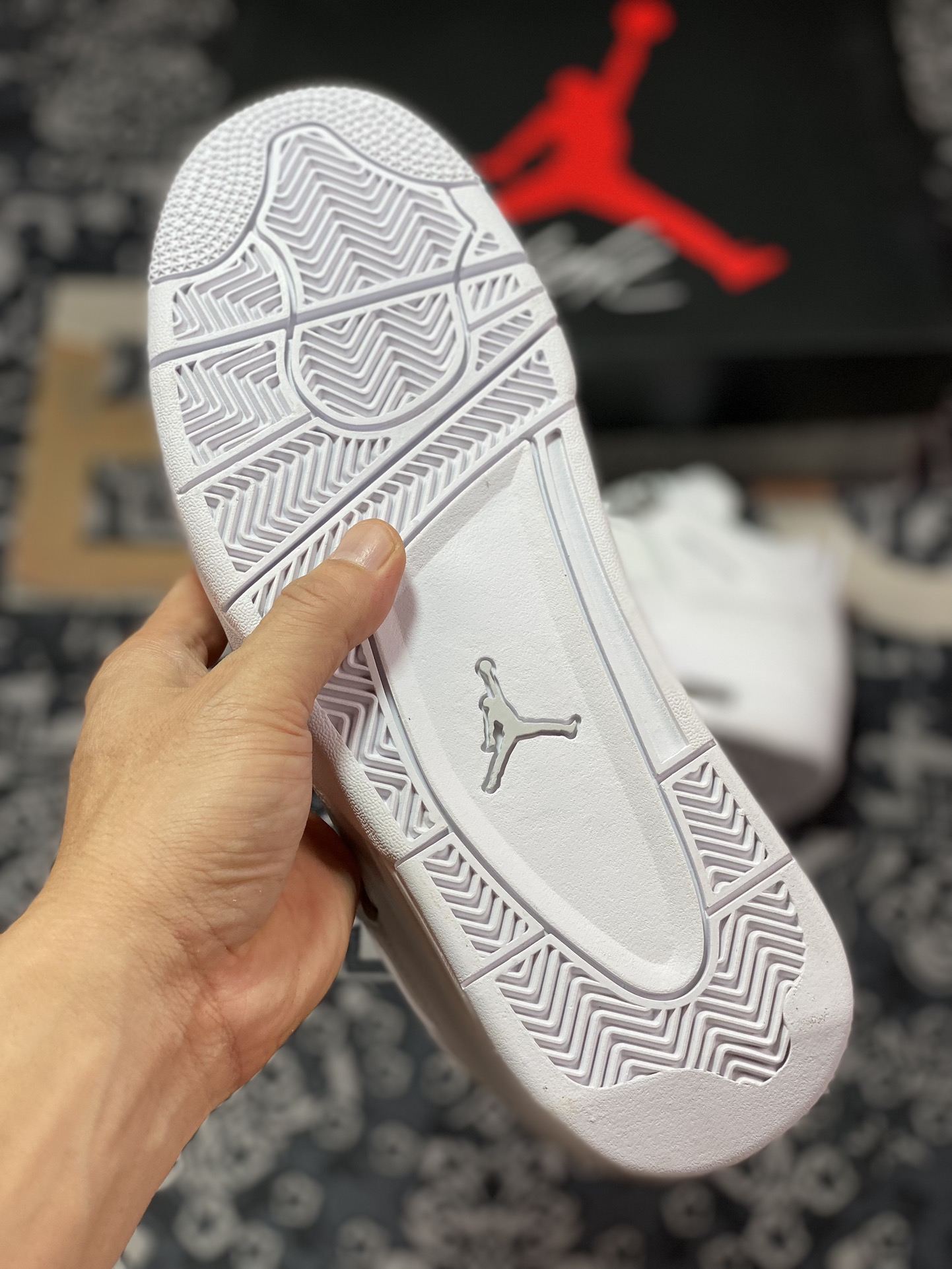 380  New 绿X 巅峰版本 全新升级 Jordan Air Jordan 4 retro pure money 银扣 纯白  308497-100