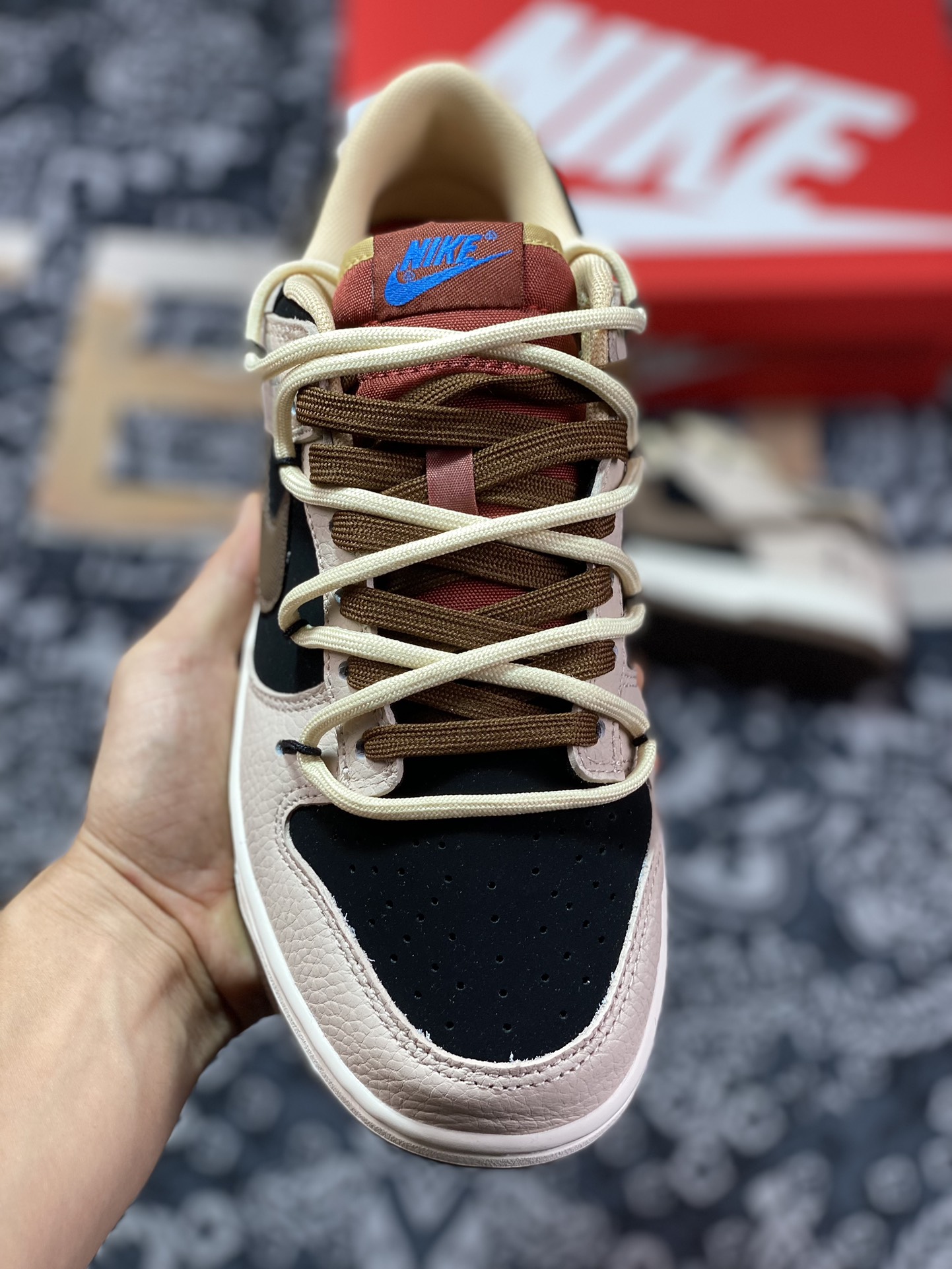 300  Nike  Dunk Low 熊猫恶作剧-街头线条涂鸦做旧SB绑带低帮休闲板鞋 DR9704-200