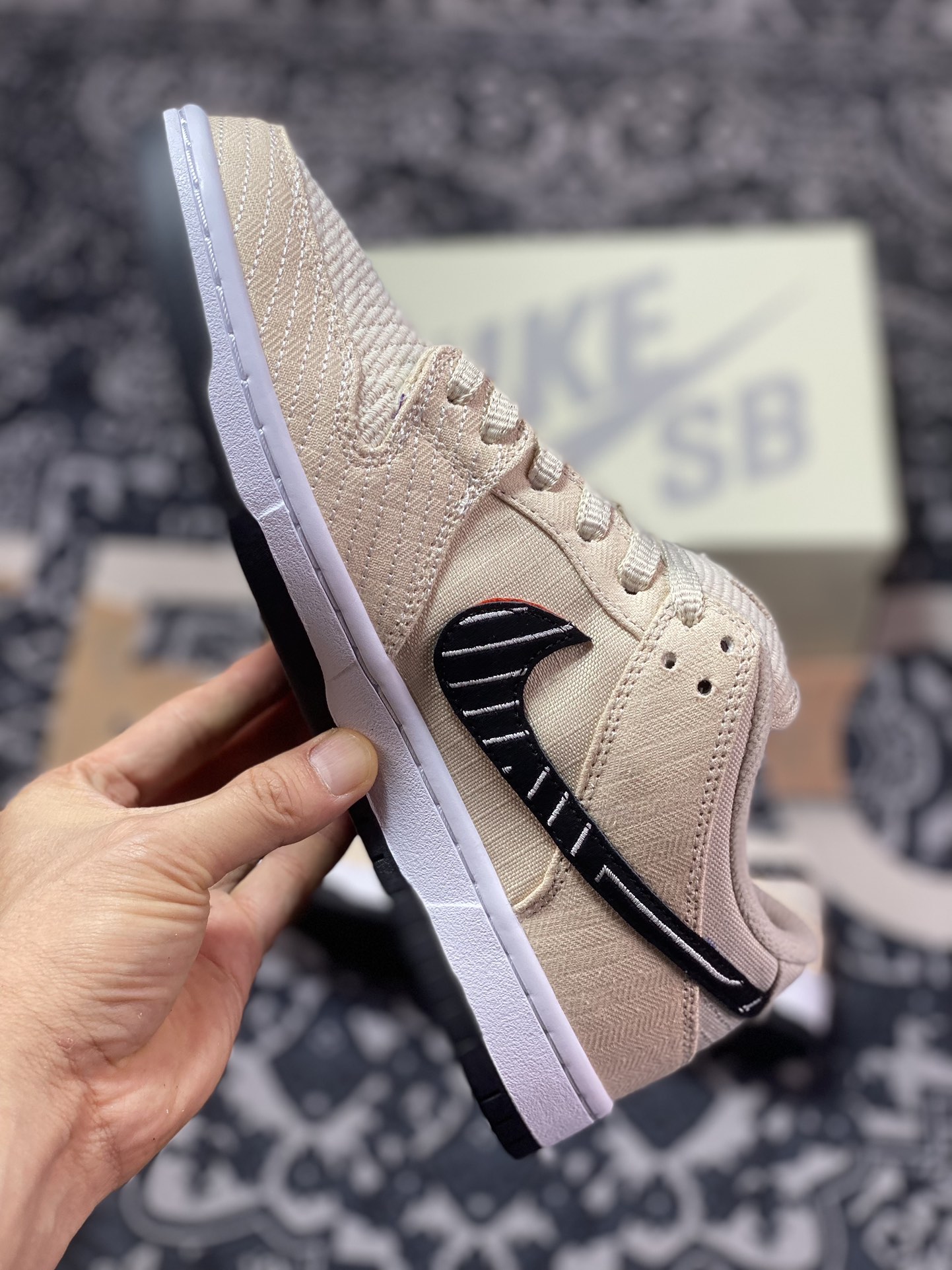 380 优选 Albino & Preto x Nike  Dunk SB Low ”Pearl White” 米黑白 FD2627-200