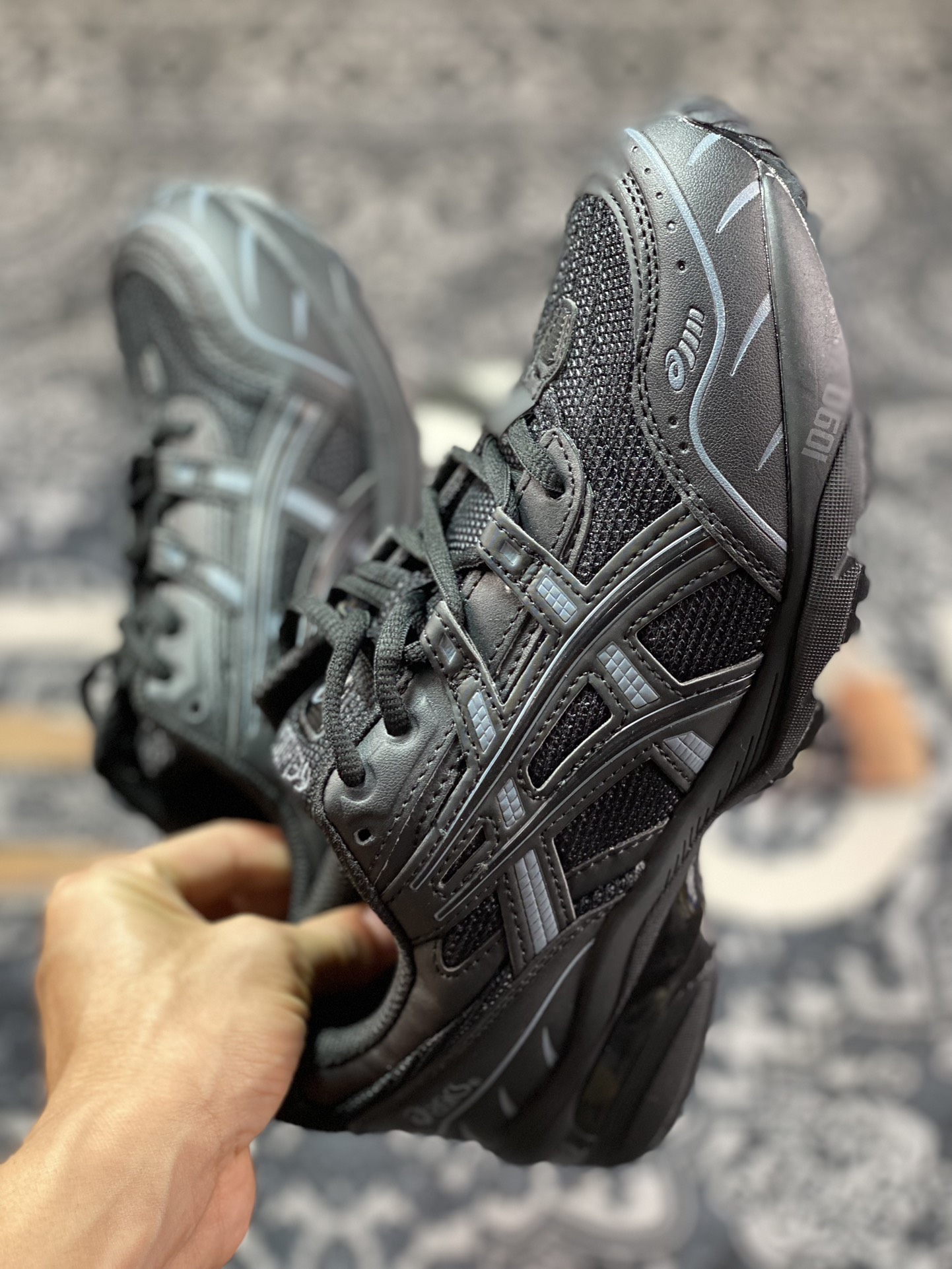 180 Asics Gel-1090 黑色 亚瑟士复古时尚运动休闲鞋  1021A275-001