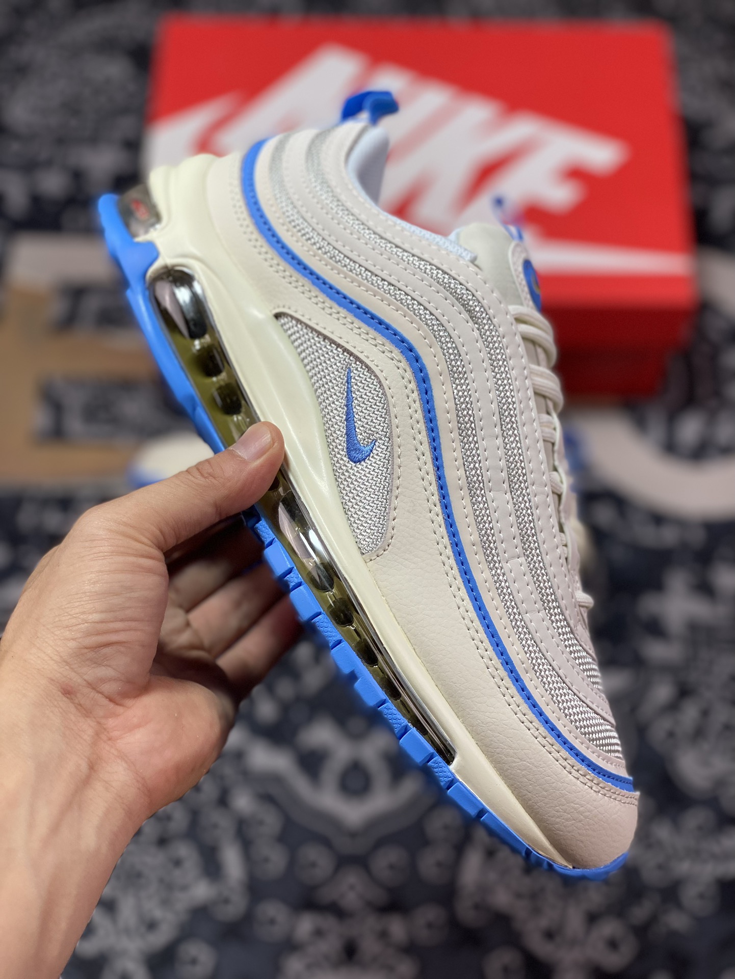 240  耐克Nike Air Max 97”Athletic Department”复古气垫慢跑鞋“奶白北卡蓝”FN7492-133