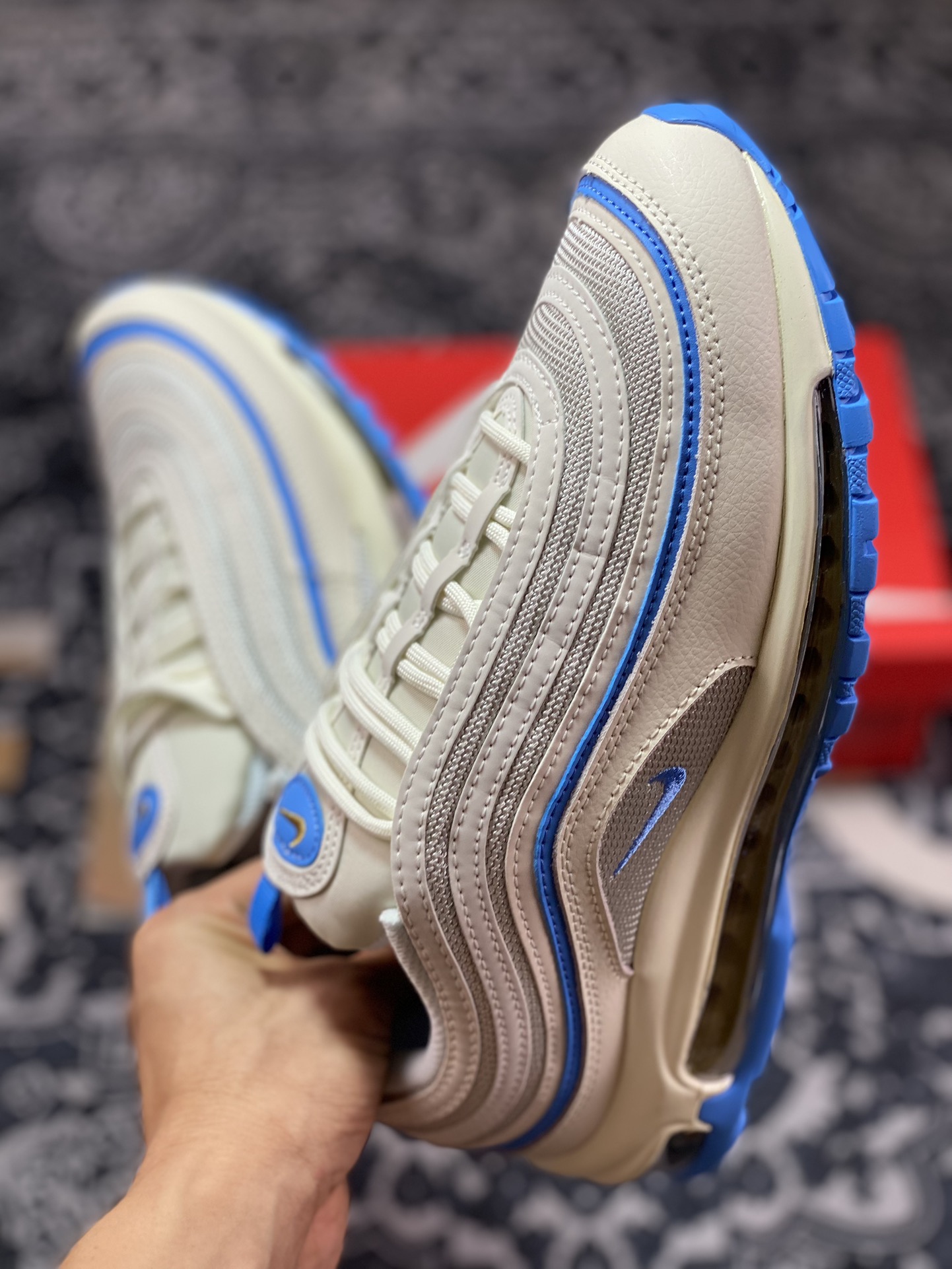 240  耐克Nike Air Max 97”Athletic Department”复古气垫慢跑鞋“奶白北卡蓝”FN7492-133