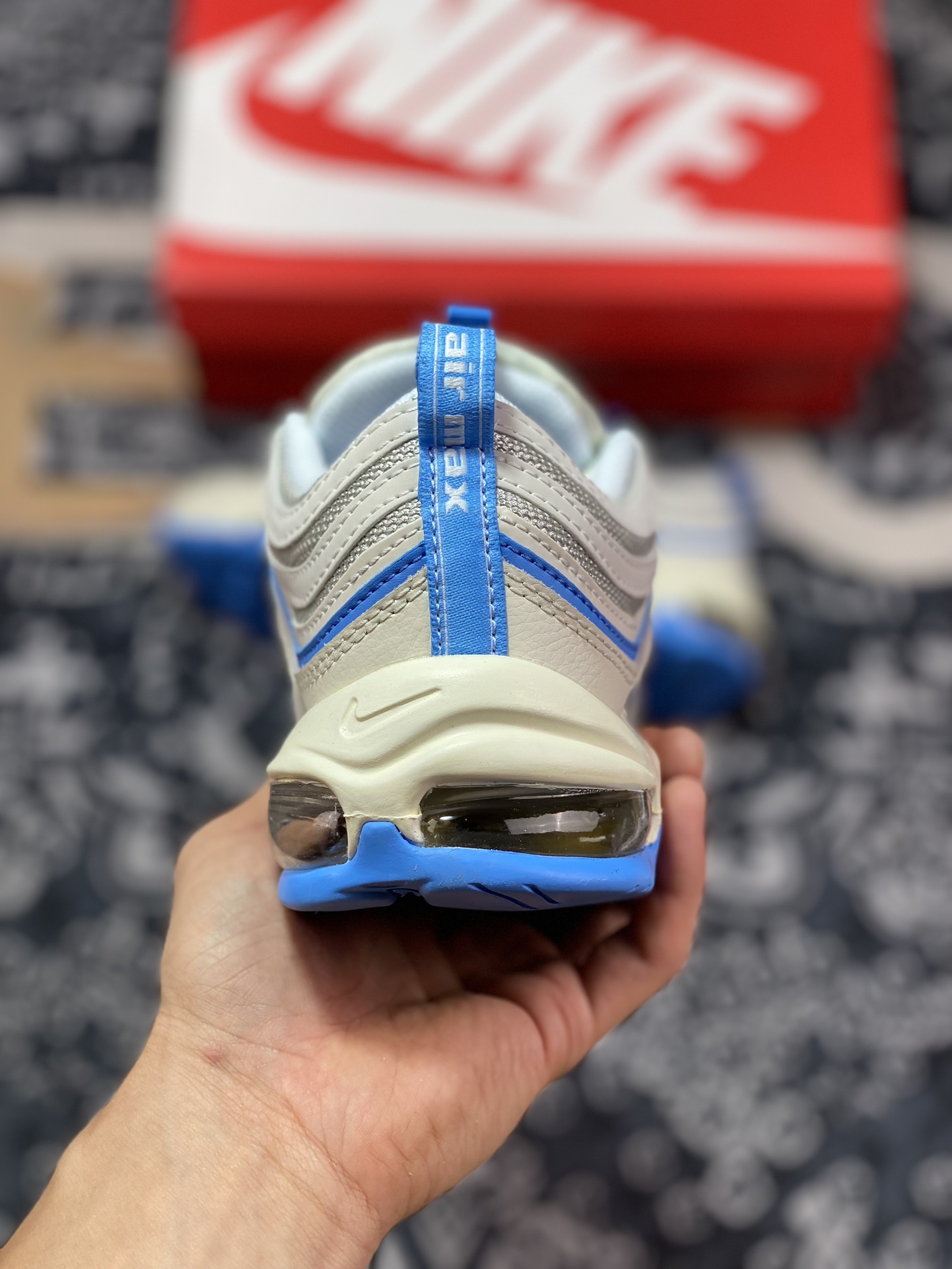 240  耐克Nike Air Max 97”Athletic Department”复古气垫慢跑鞋“奶白北卡蓝”FN7492-133