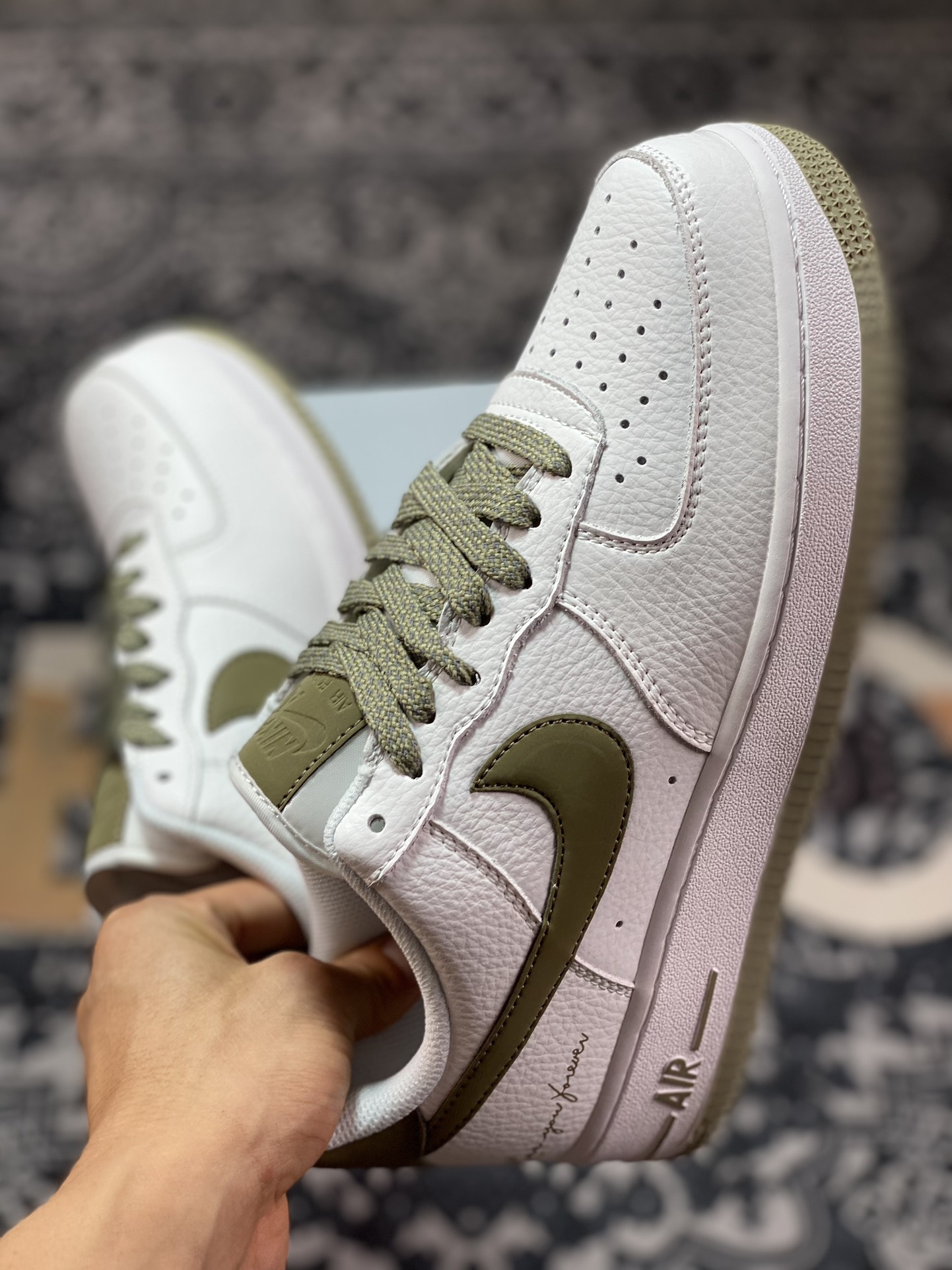 240 NOCTA x Nike Air Force 1 Low”Certified Lover Boy”空军一号板鞋“痴情男孩白军绿反光”L01718-062