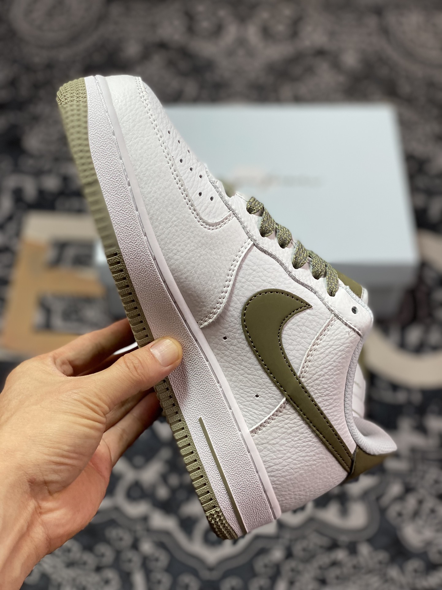 240 NOCTA x Nike Air Force 1 Low”Certified Lover Boy”空军一号板鞋“痴情男孩白军绿反光”L01718-062