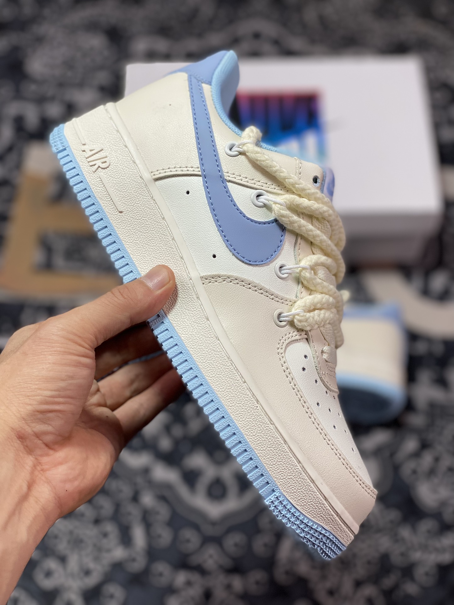 260  Air Force 1 '07 Low 奶油蓝绑带  BD7701-011