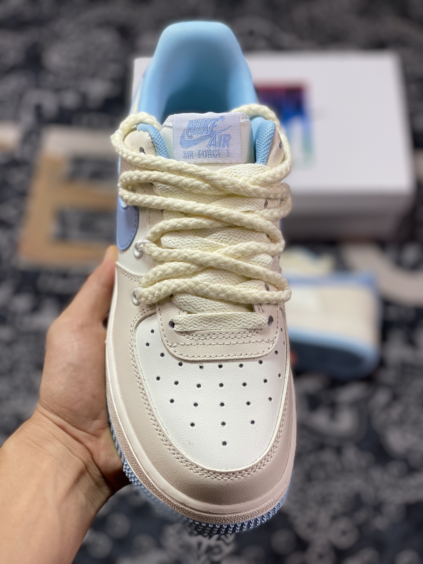 260  Air Force 1 '07 Low 奶油蓝绑带  BD7701-011