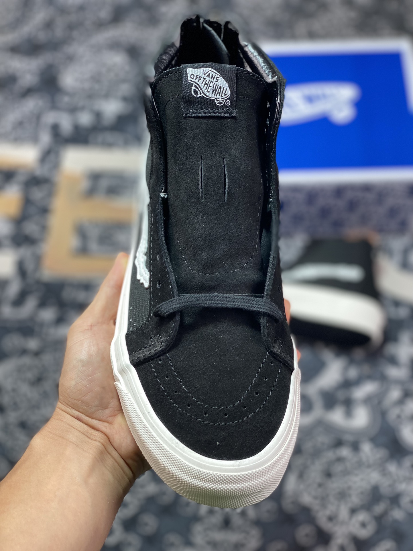 170  Blends x Vans OG Vault Sk8-Hi 骨头联名 黑色骨头侧边条拉链高帮休闲帆布鞋  VN000ZSJSZP