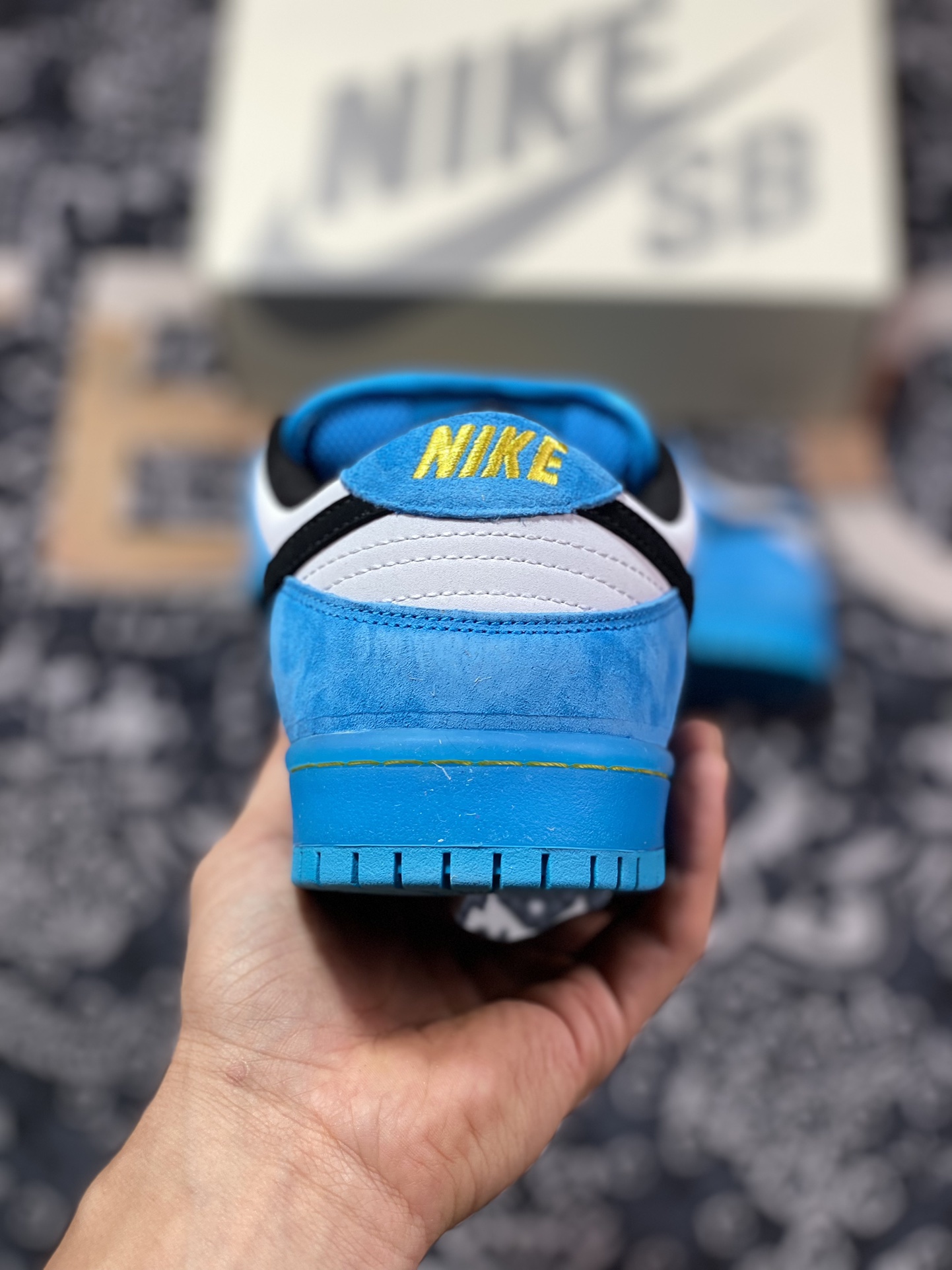 240 Nike  Dunk Low动画片飞天小小女警X SB DUNK系列泡泡联名款FZ8319-300